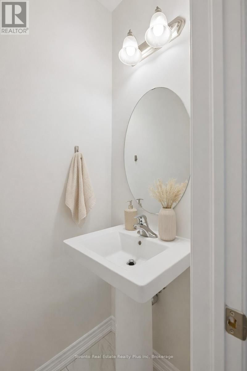 241 BROADACRE DRIVE Image 27