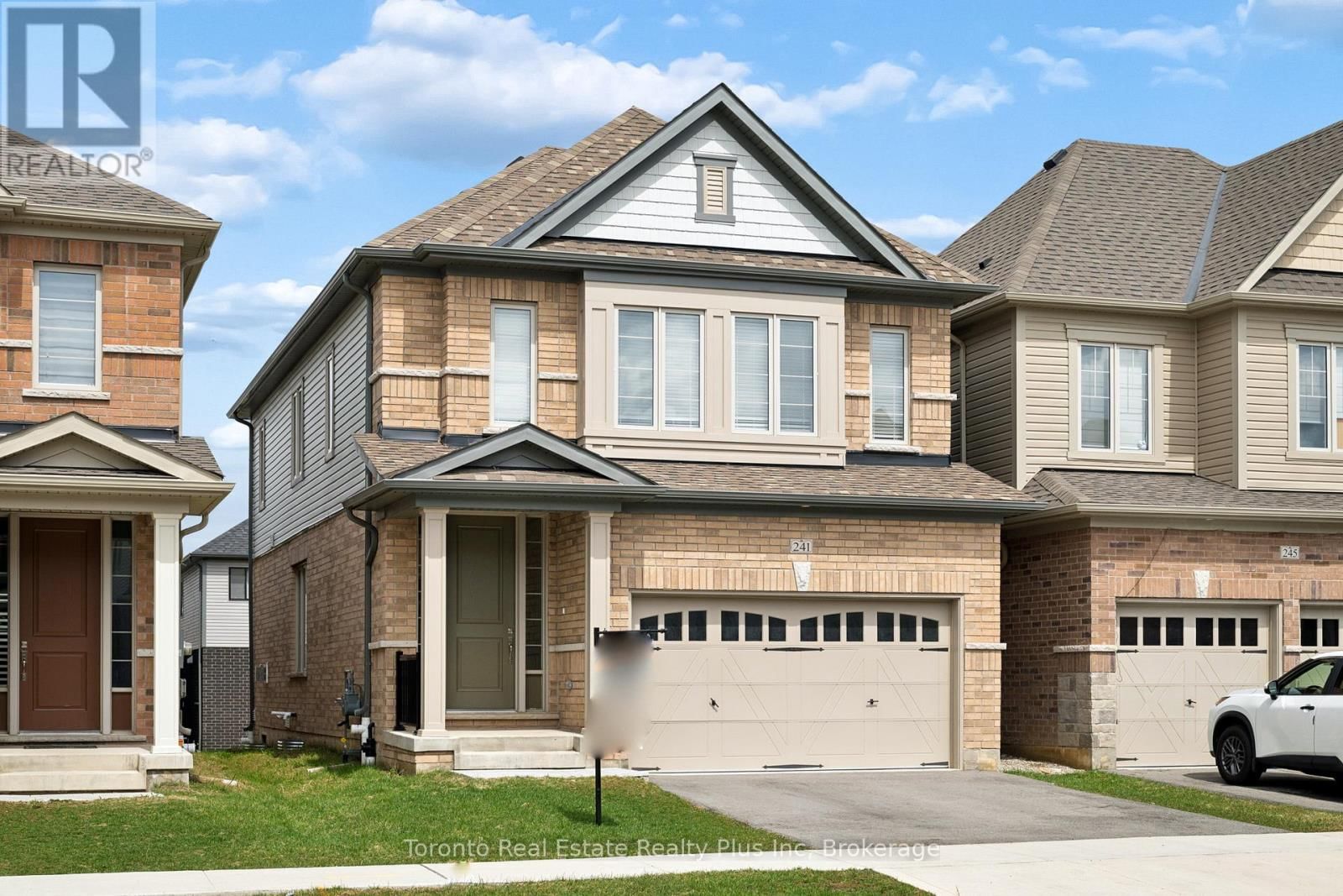 241 BROADACRE DRIVE Image 3