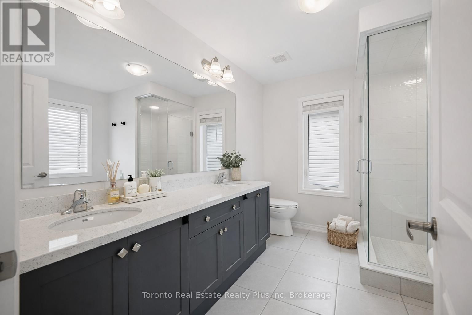 241 BROADACRE DRIVE Image 33