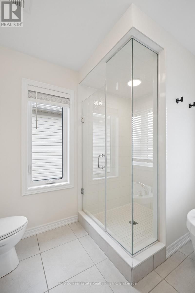 241 BROADACRE DRIVE Image 34