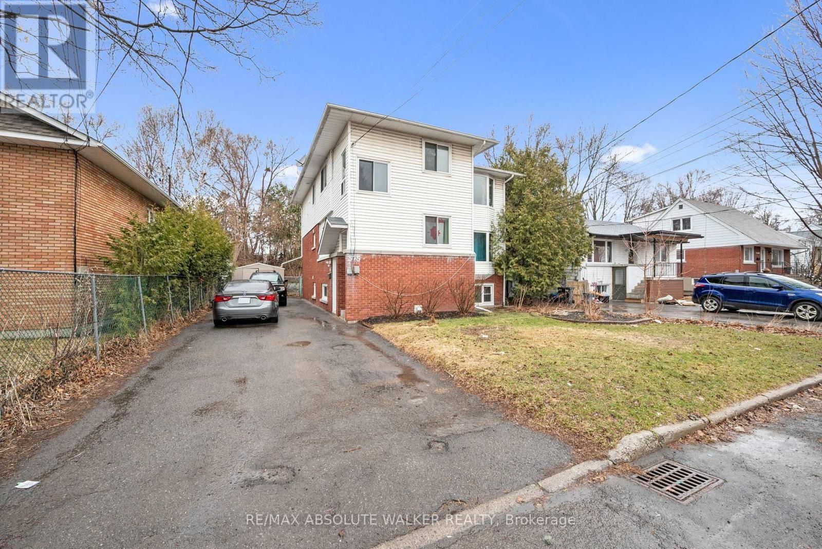 375 ST. DENIS STREET Image 1