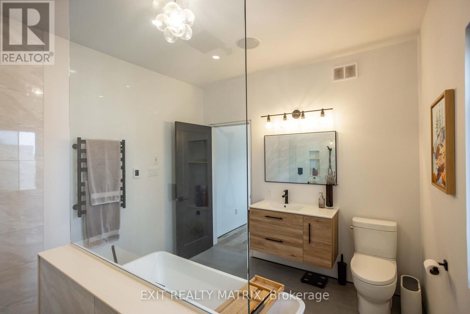 709 LEBRUN STREET Image 15