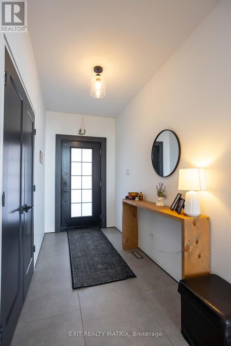 709 LEBRUN STREET Image 16