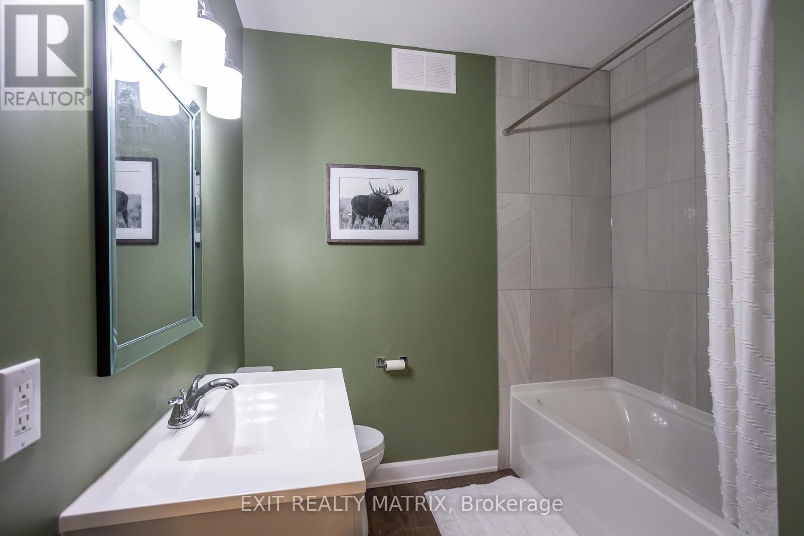 709 LEBRUN STREET Image 24