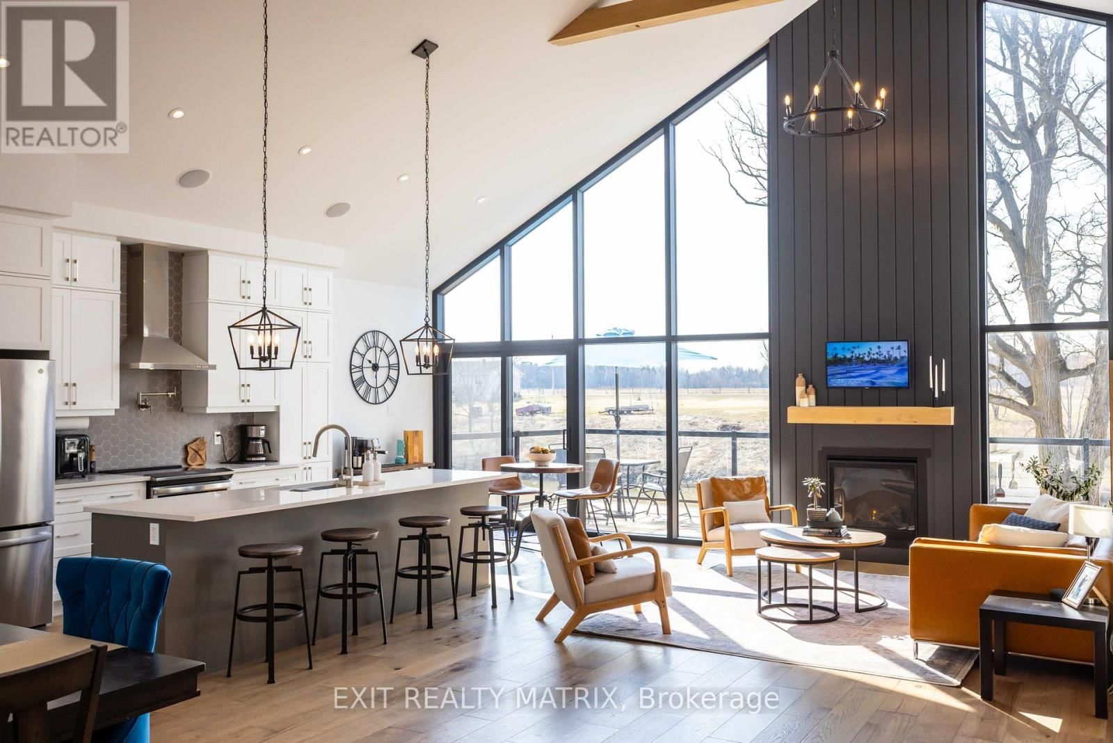 709 LEBRUN STREET Image 32