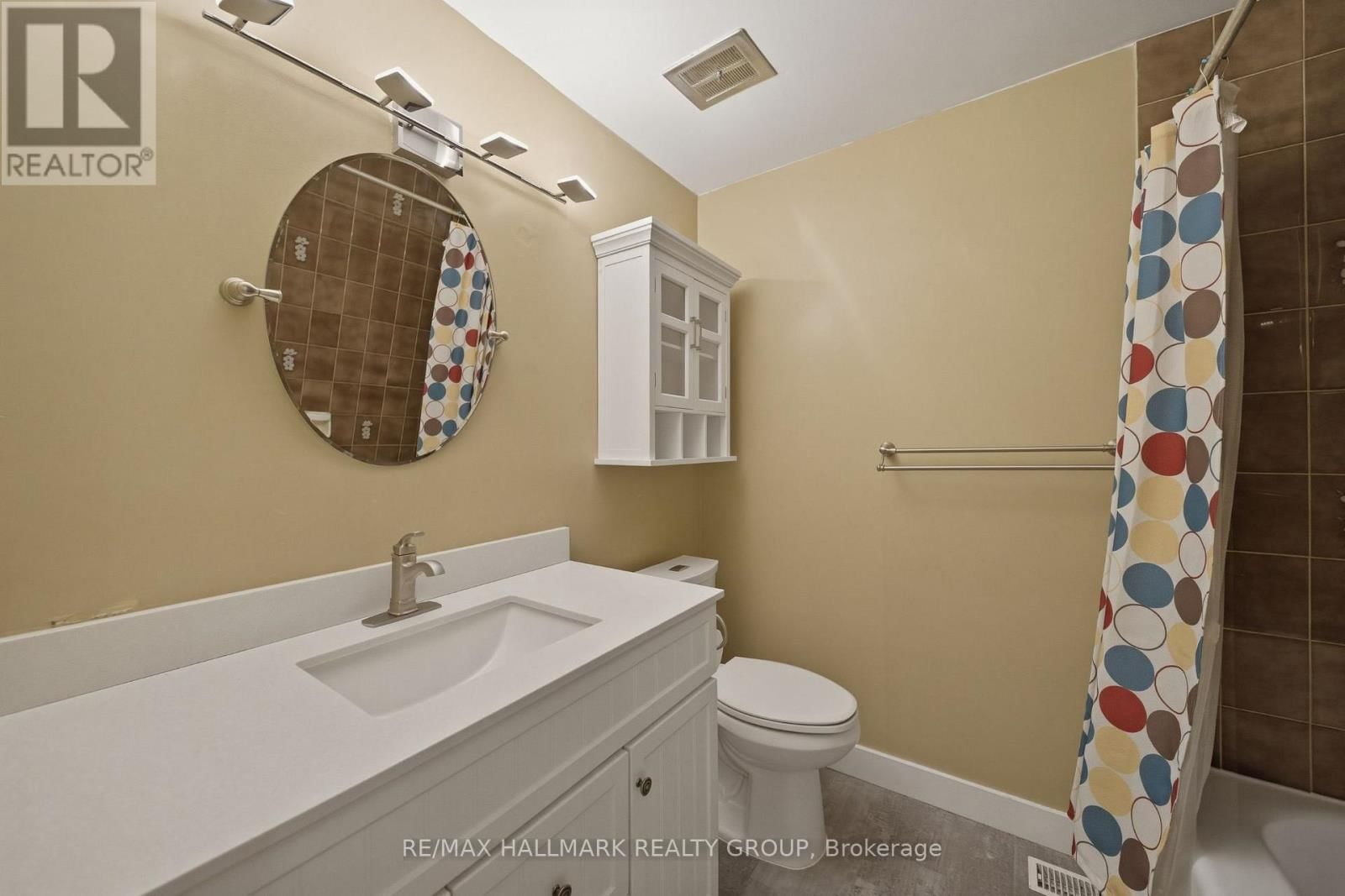 69 WOODMOUNT CRESCENT Image 13