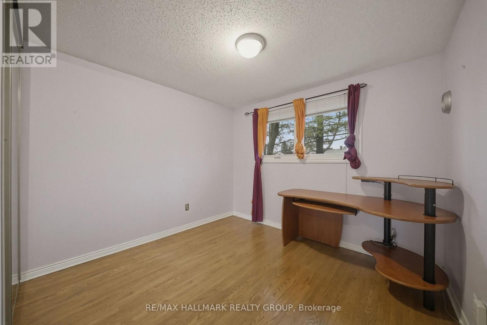 69 WOODMOUNT CRESCENT Image 15