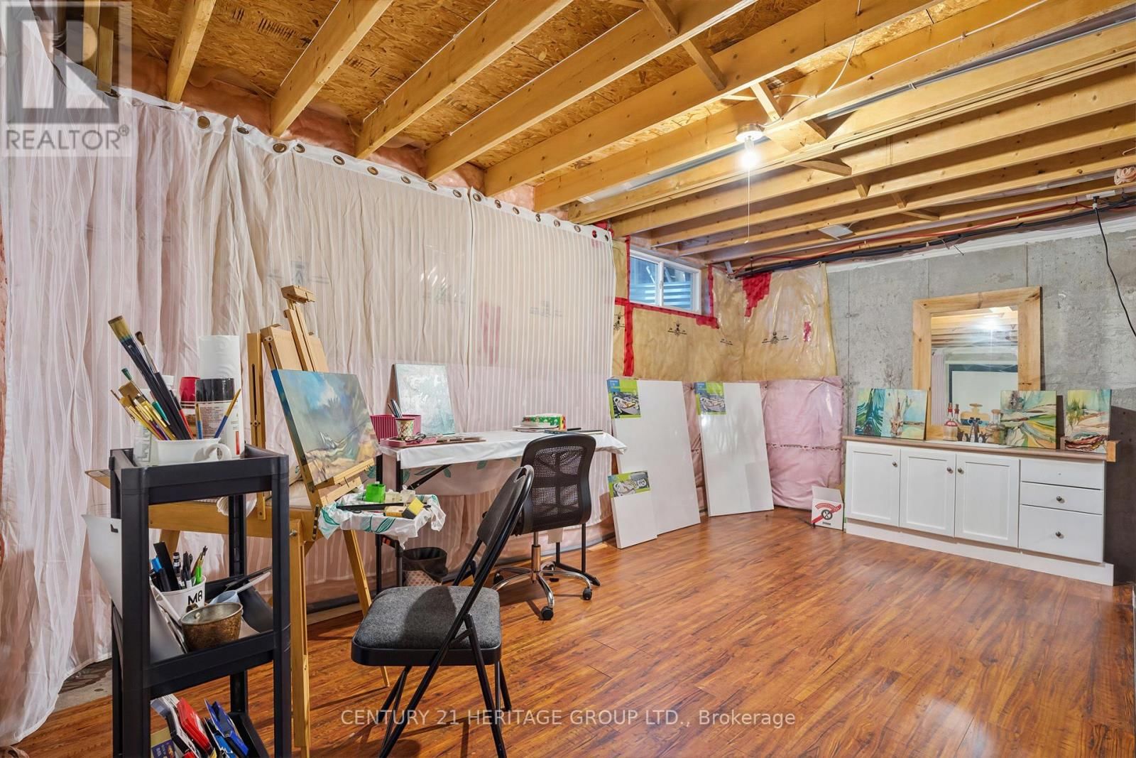 6 - 317 MILL STREET Image 11