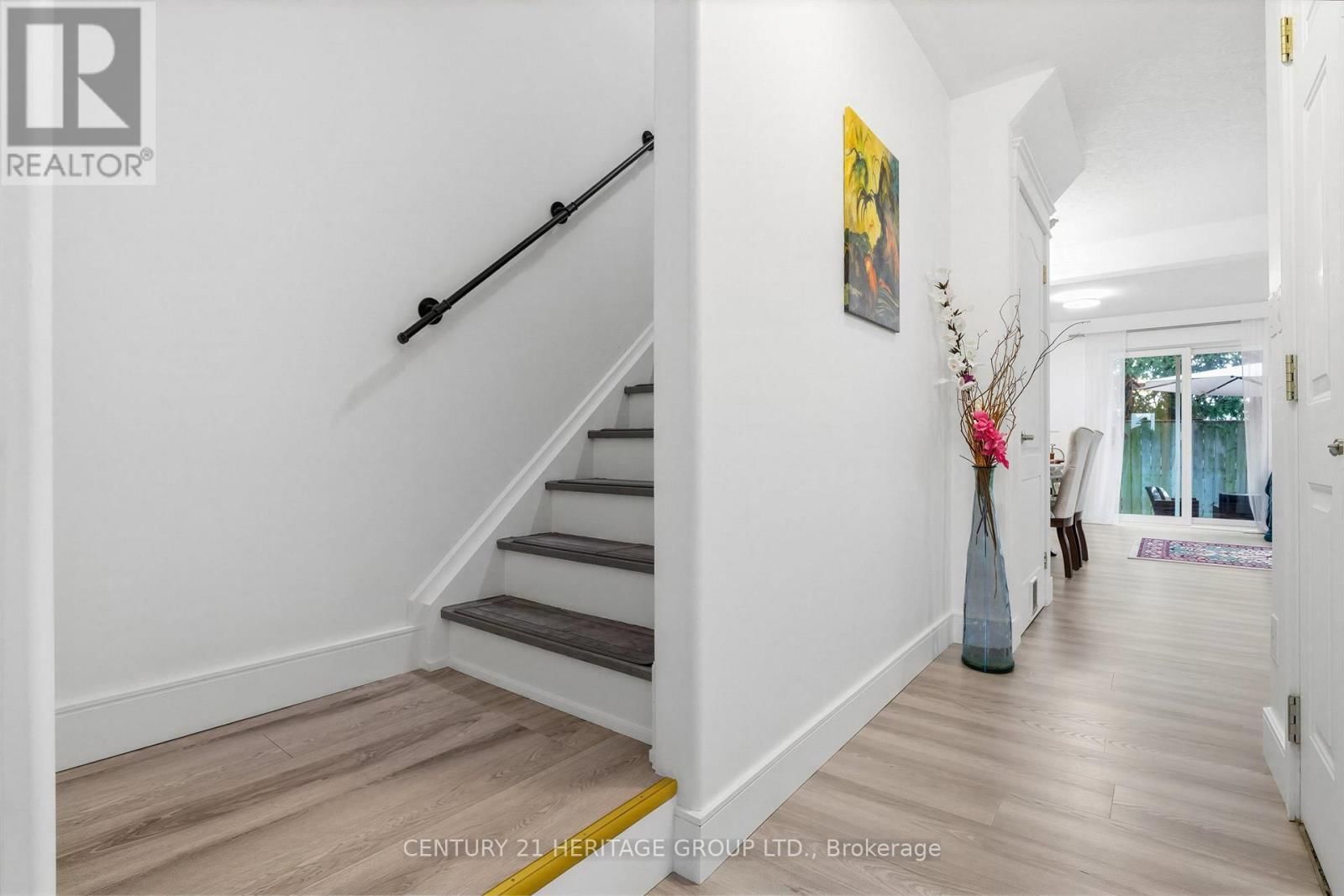 6 - 317 MILL STREET Image 28