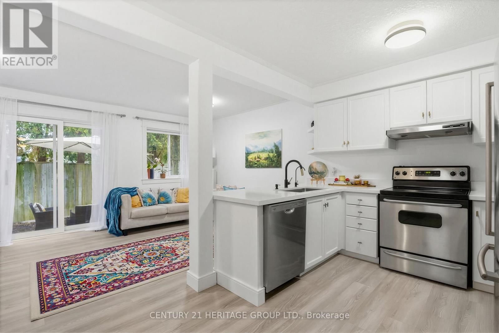 6 - 317 MILL STREET Image 7