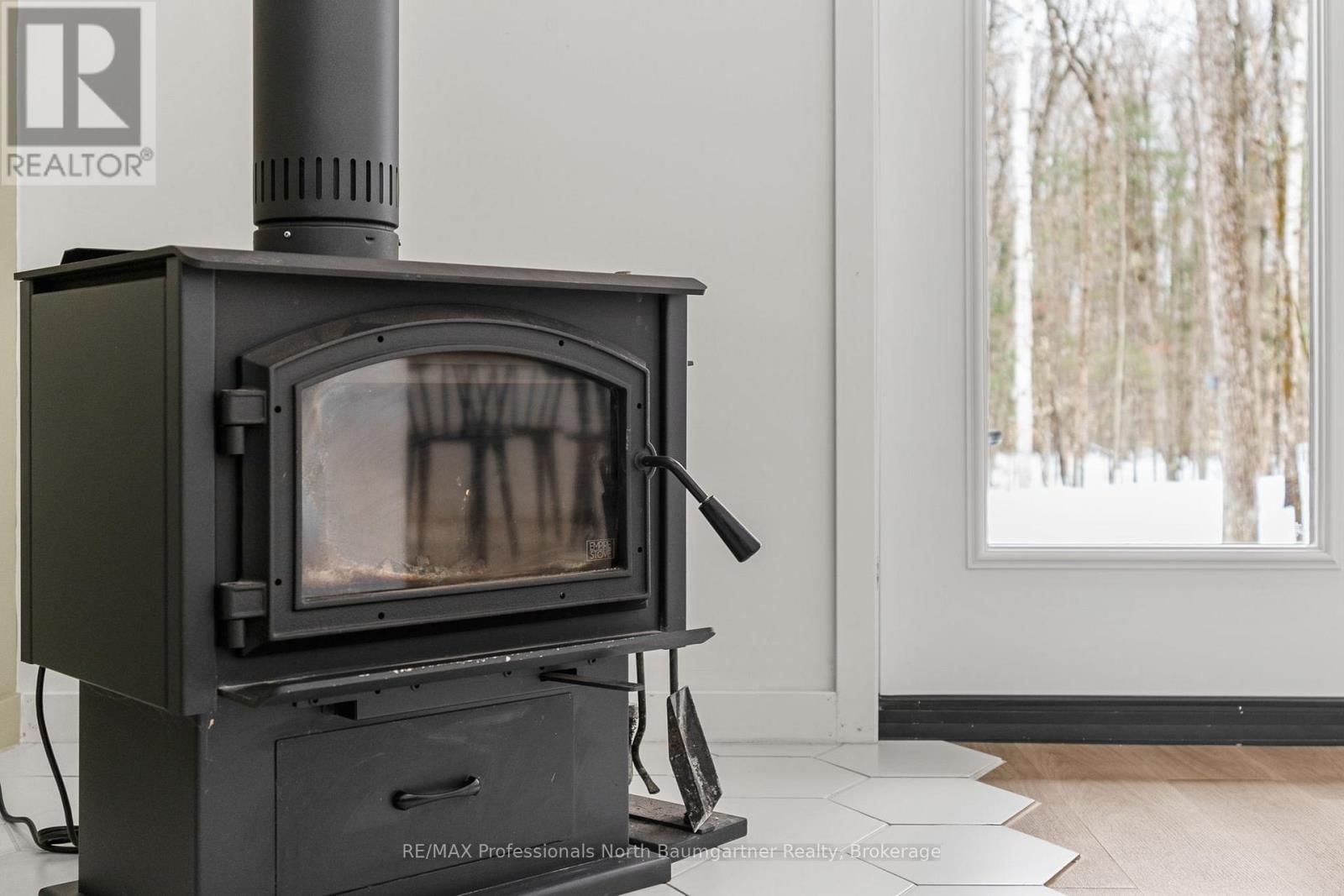 1366 BASSHAUNT LAKE ROAD Image 20