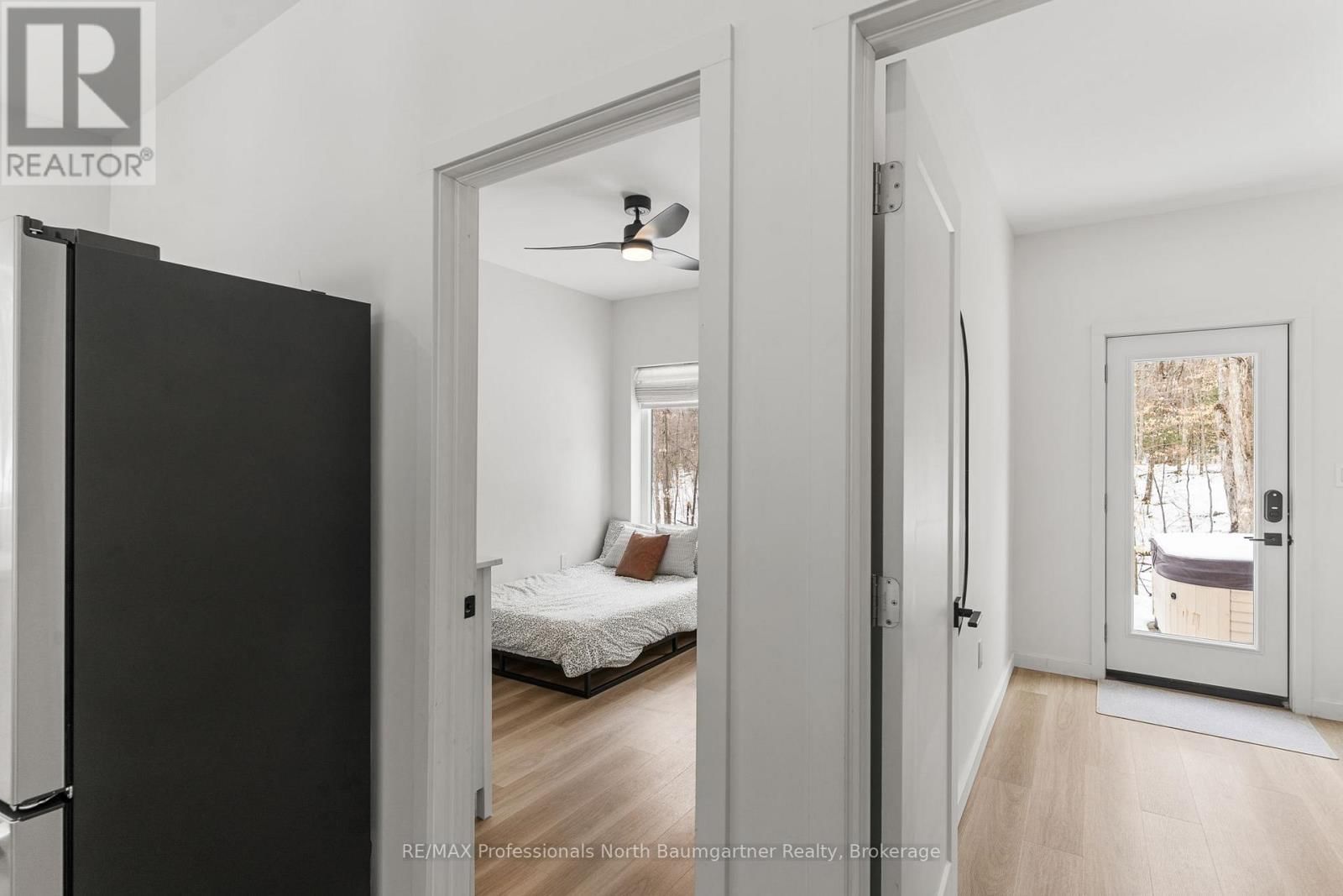 1366 BASSHAUNT LAKE ROAD Image 32