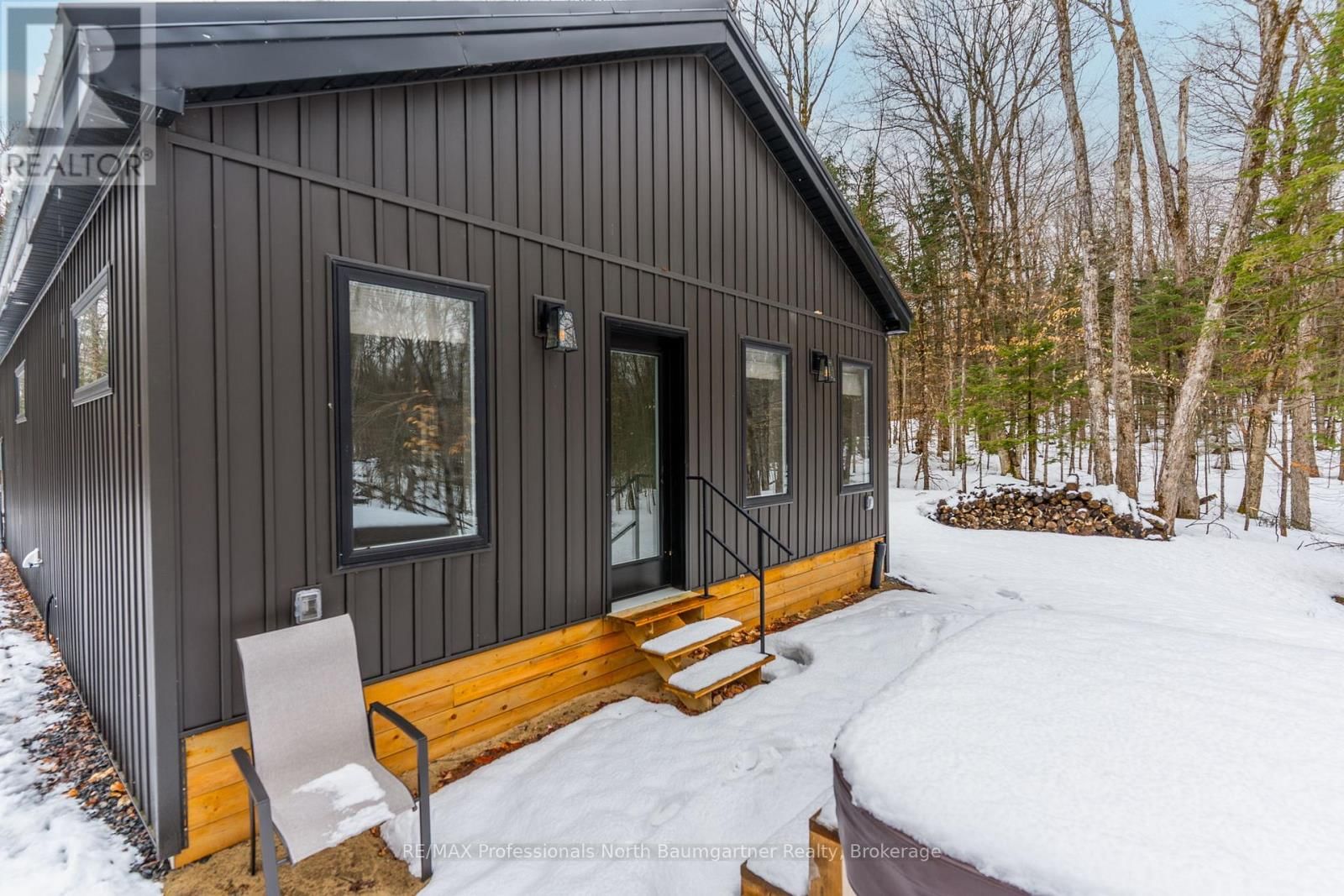 1366 BASSHAUNT LAKE ROAD Image 38