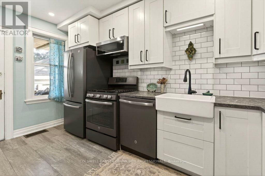 93 HOUGHTON AVENUE SOUTH Image 22