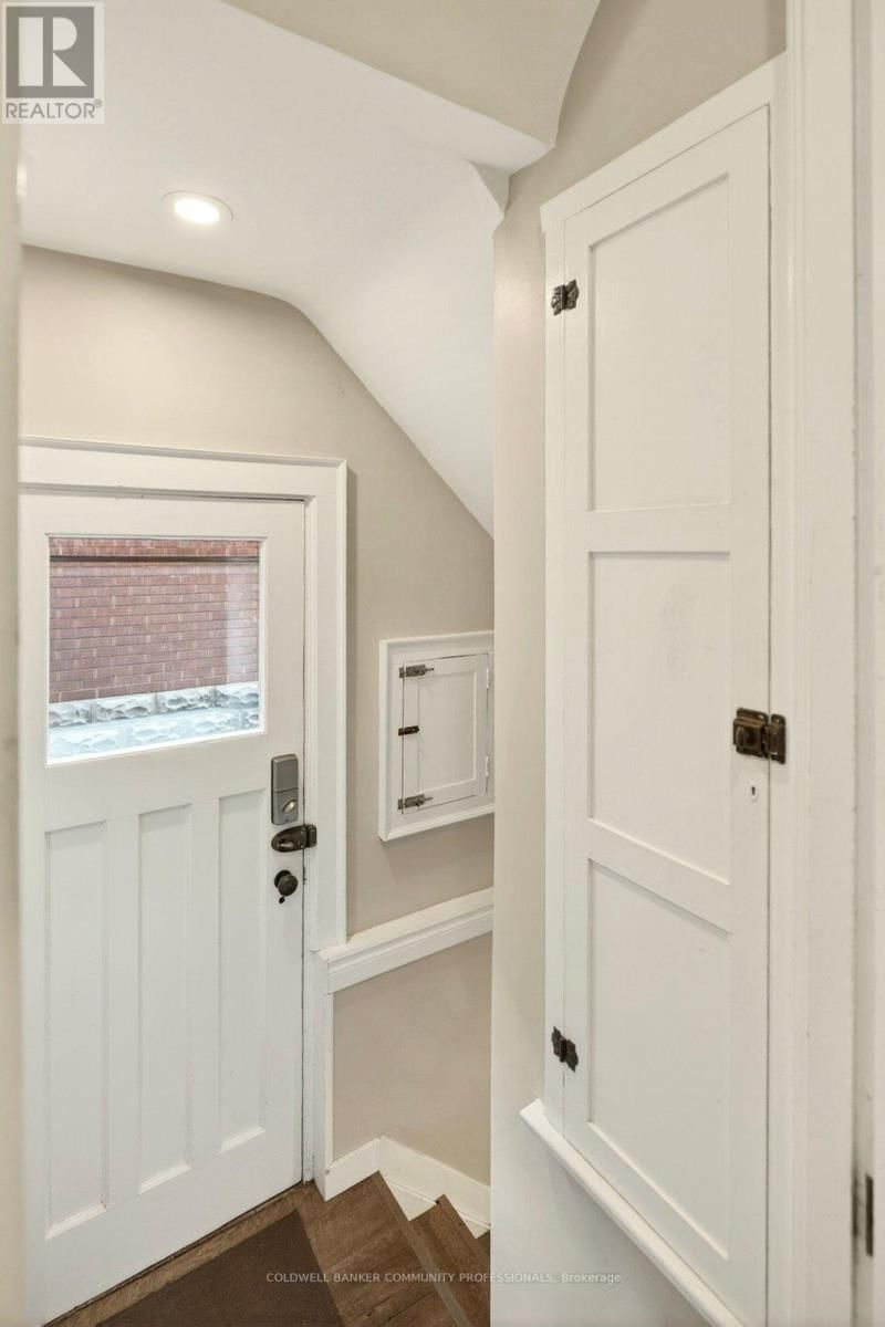 93 HOUGHTON AVENUE SOUTH Image 36