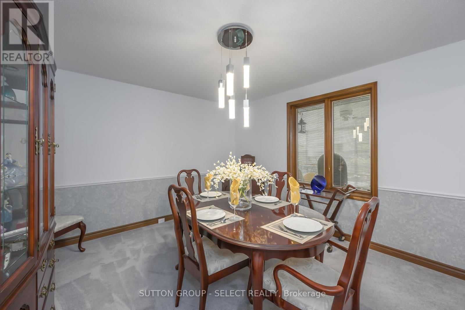 260 VILLAGE GREEN AVENUE Image 12