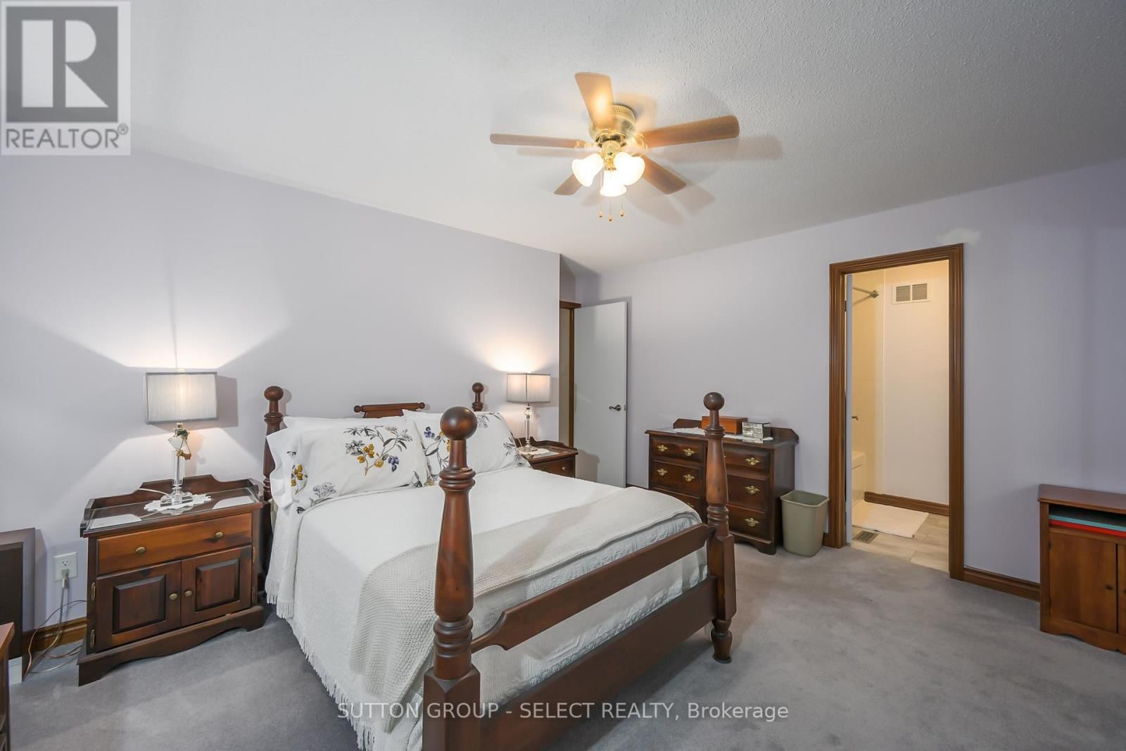 260 VILLAGE GREEN AVENUE Image 16