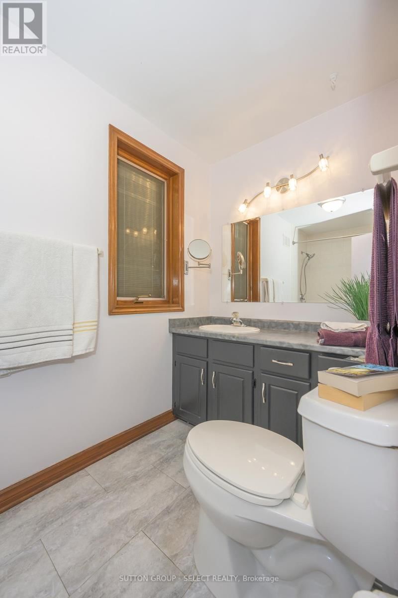 260 VILLAGE GREEN AVENUE Image 17