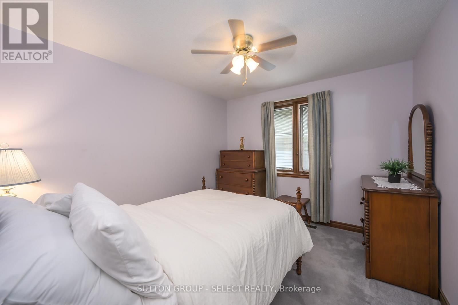 260 VILLAGE GREEN AVENUE Image 19