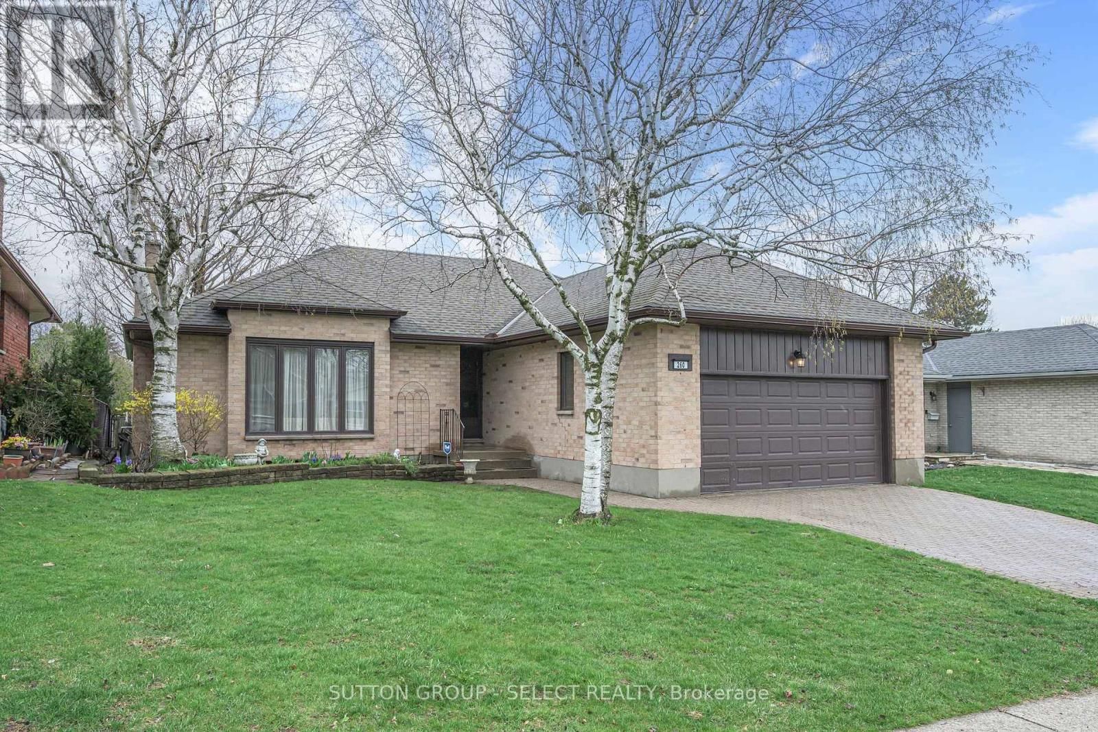 260 VILLAGE GREEN AVENUE Image 2