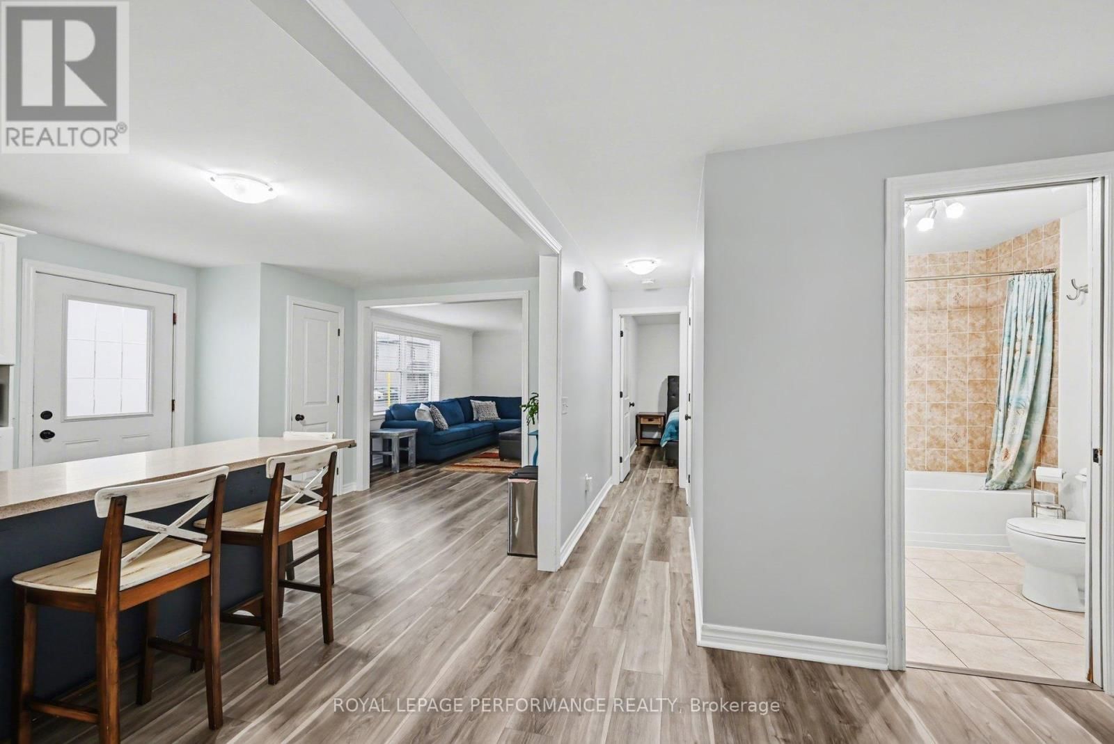 15 FORGET STREET Image 11