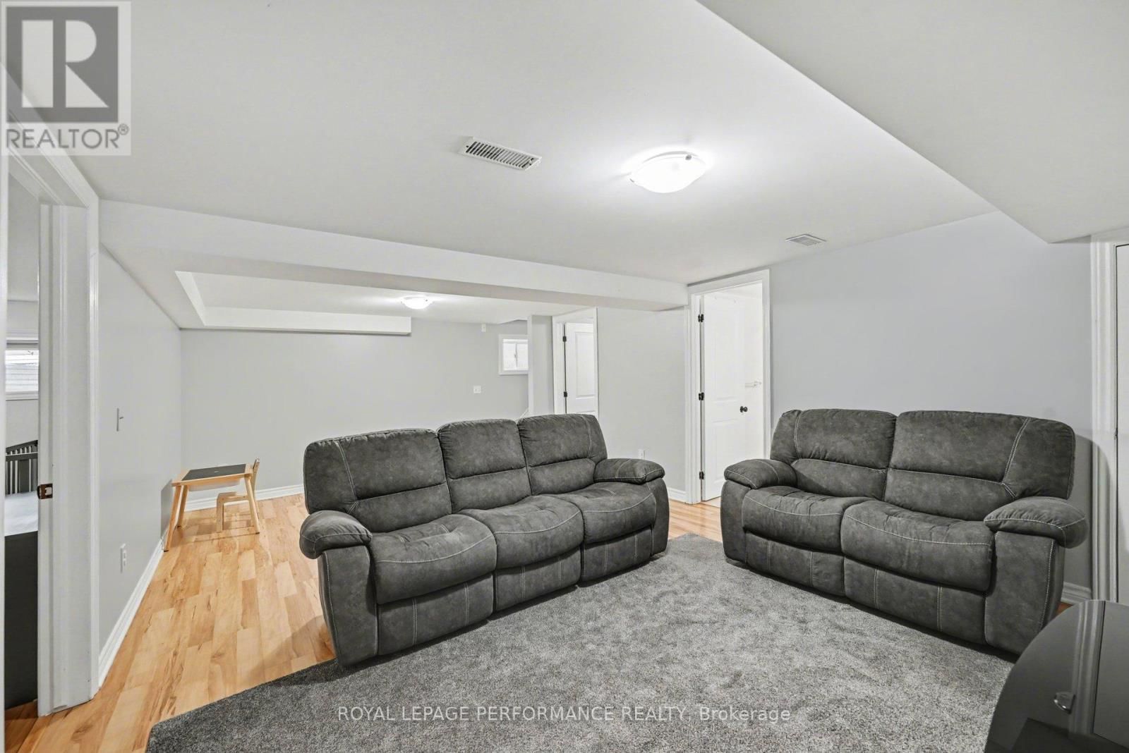 15 FORGET STREET Image 25