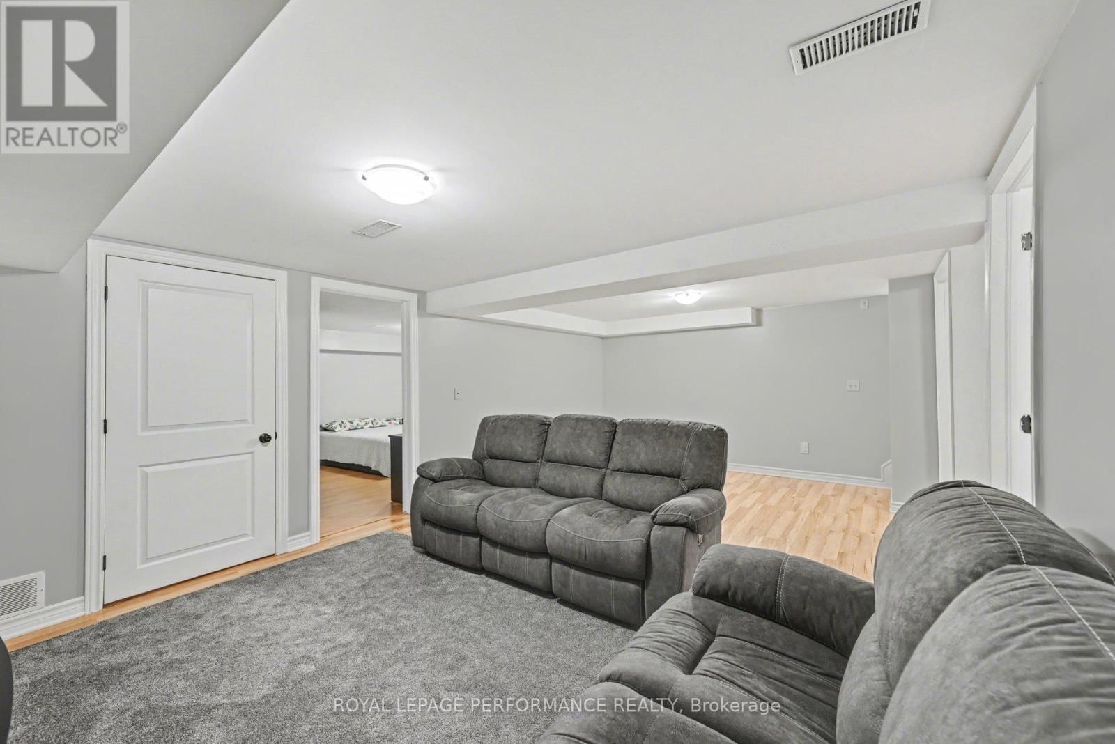 15 FORGET STREET Image 26