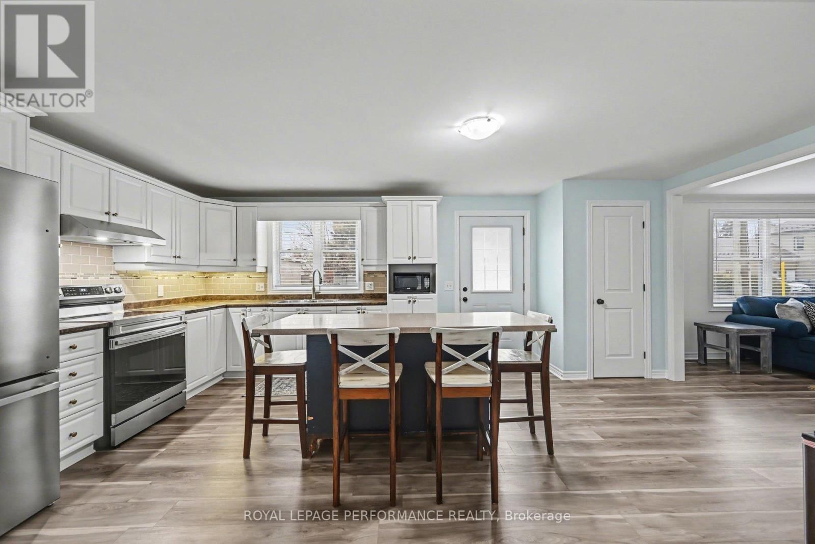 15 FORGET STREET Image 5