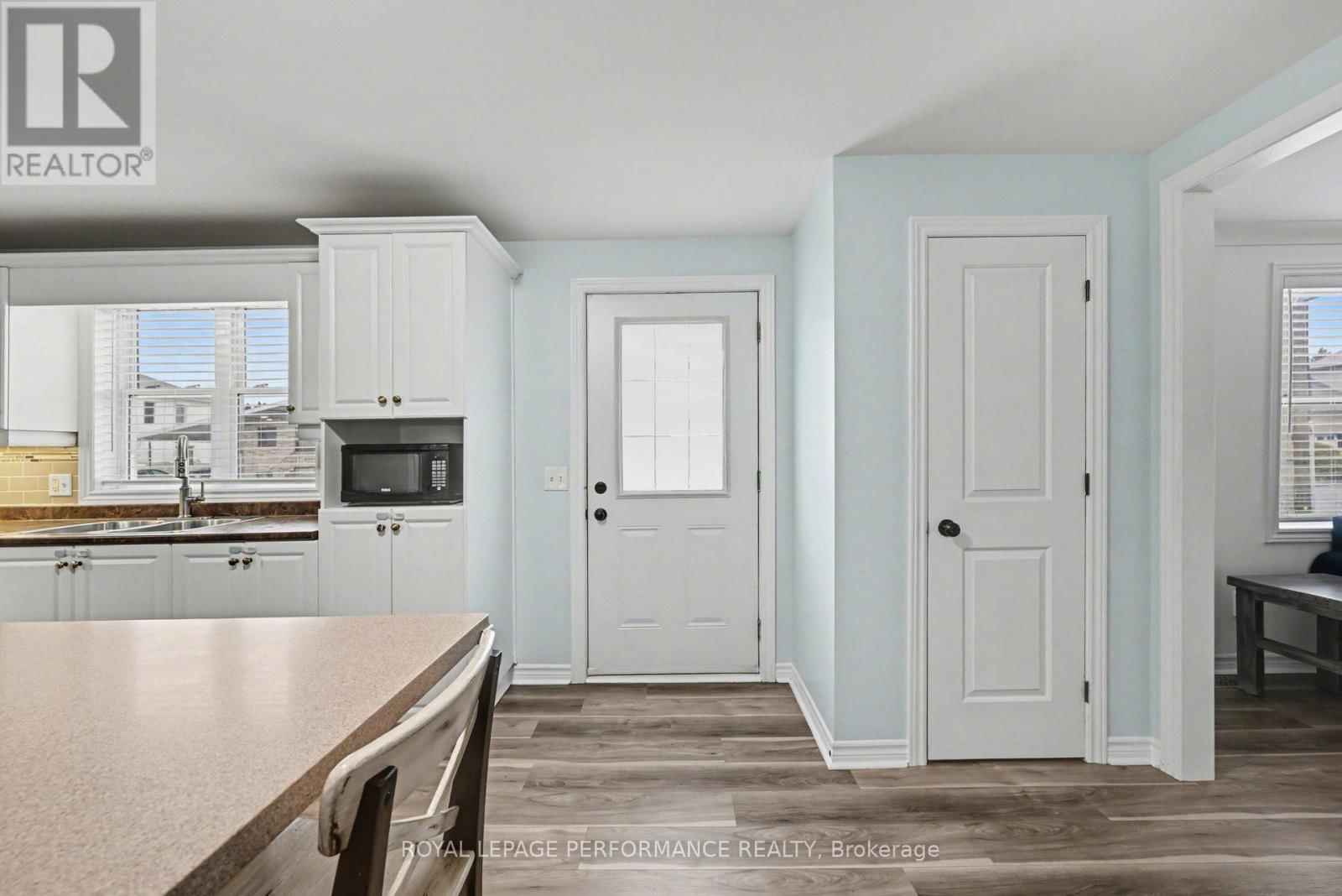 15 FORGET STREET Image 6