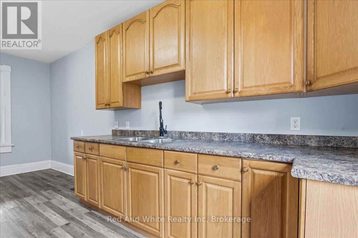 12 TODD STREET Image 13