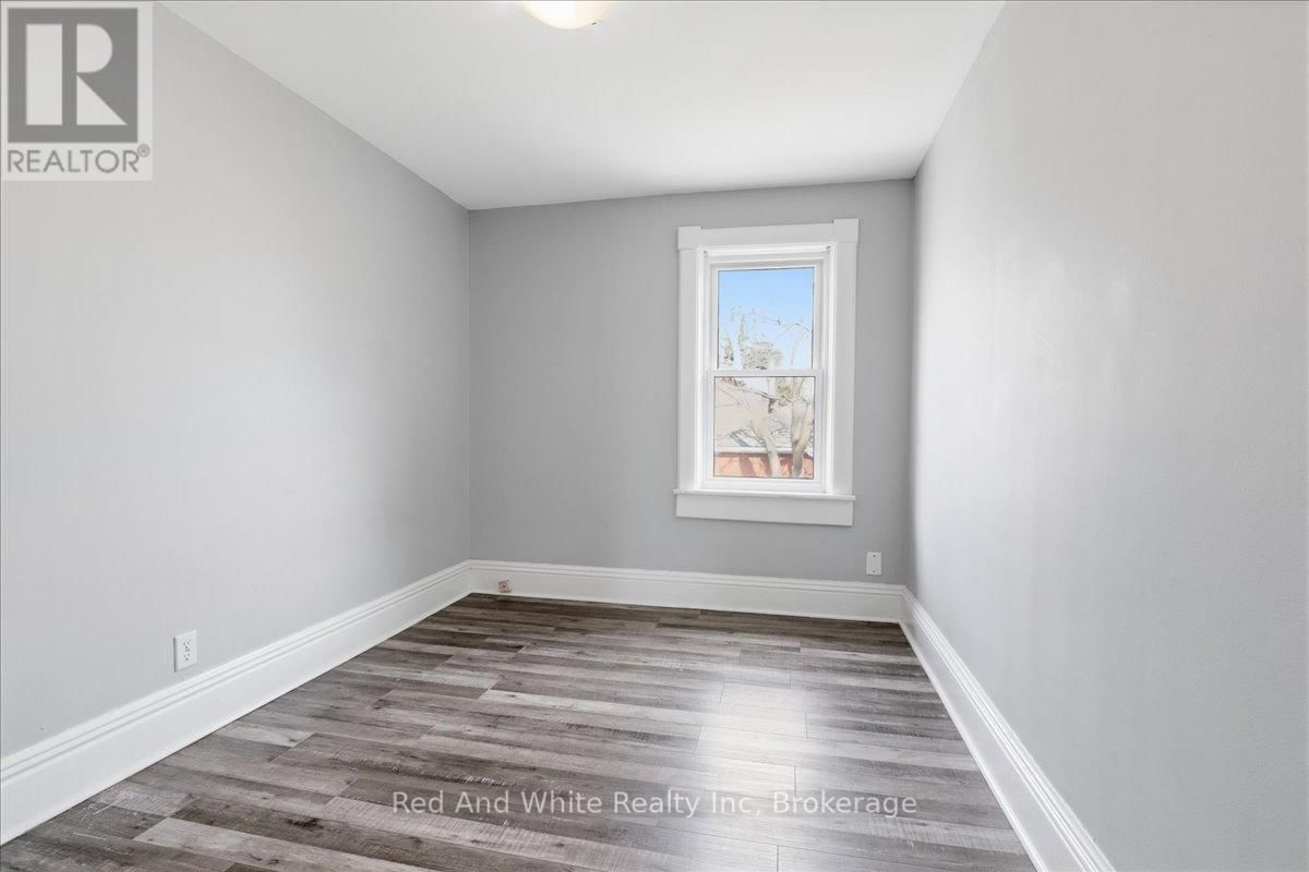 12 TODD STREET Image 17