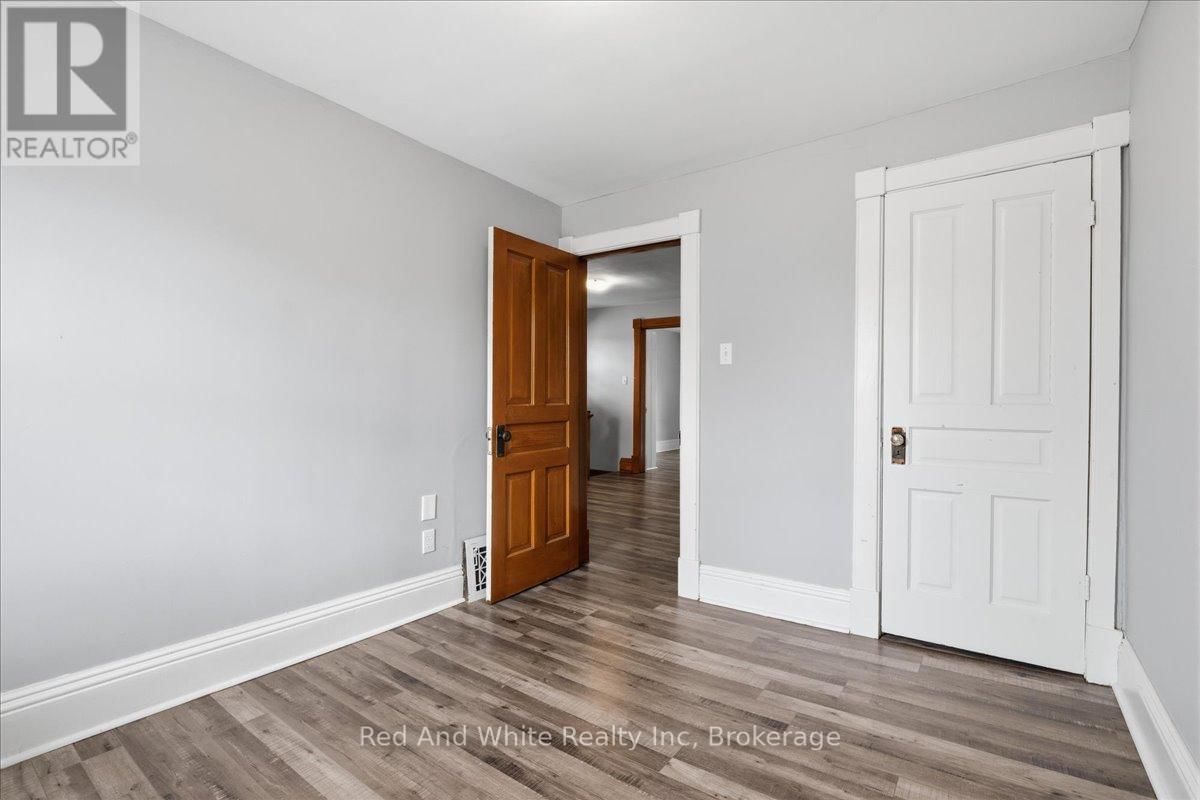 12 TODD STREET Image 26