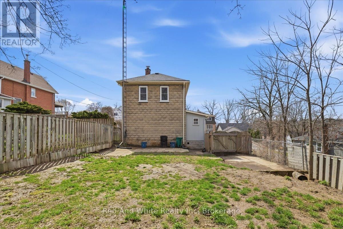 12 TODD STREET Image 32