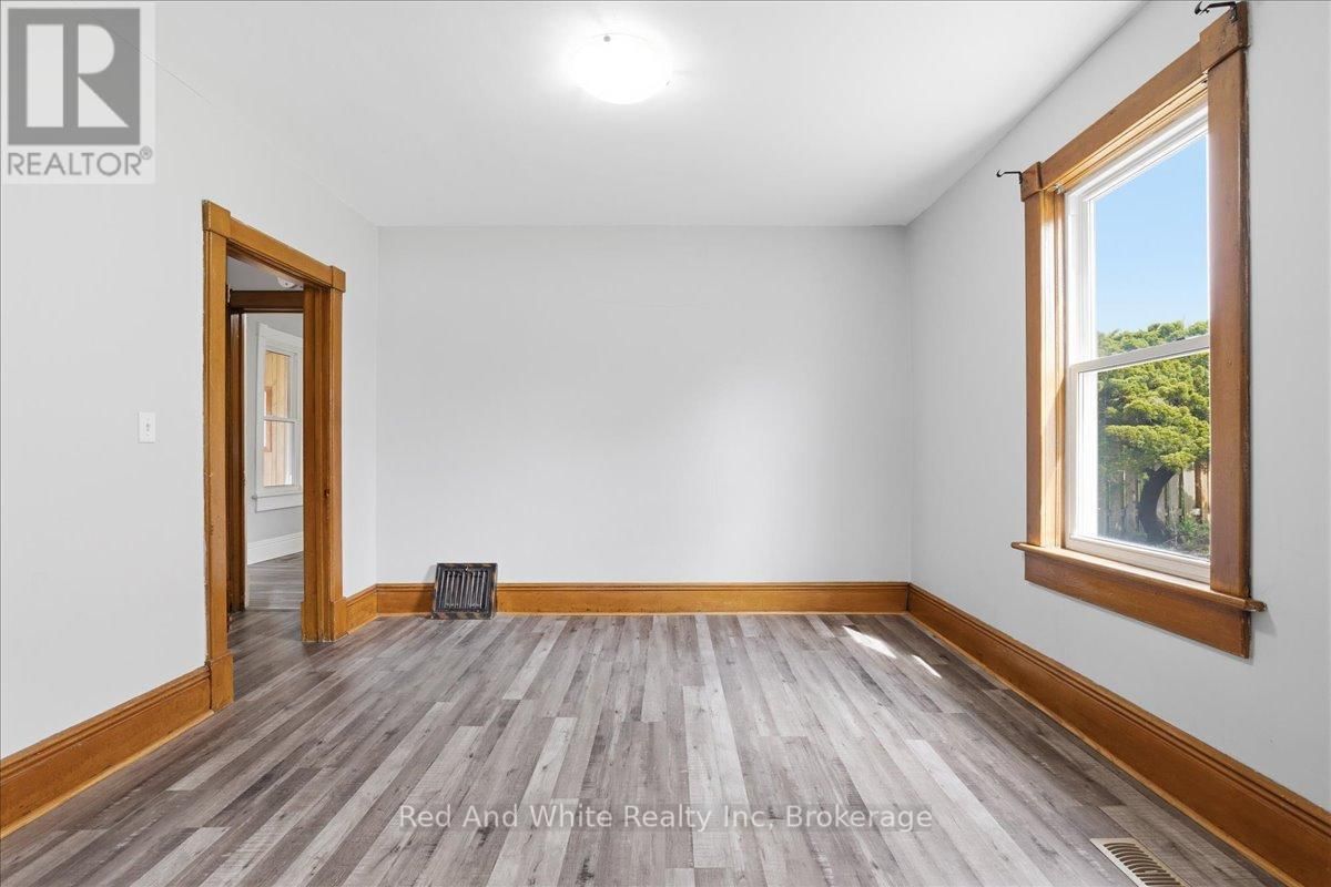 12 TODD STREET Image 7