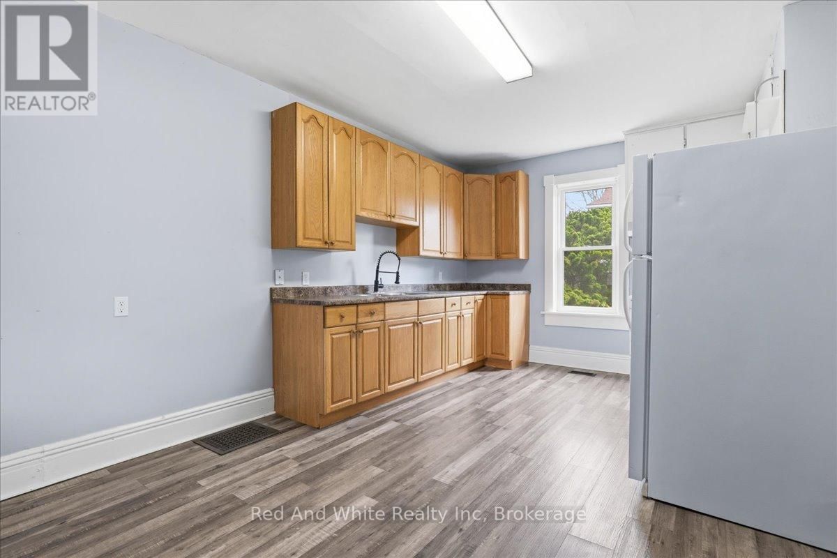 12 TODD STREET Image 9