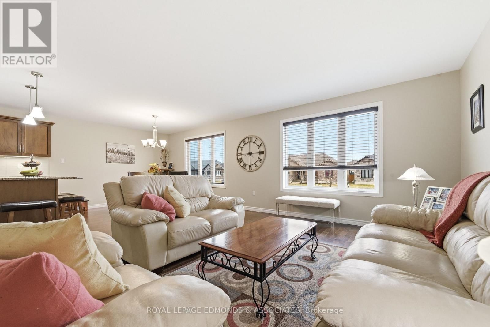 5 NILE STREET Image 10