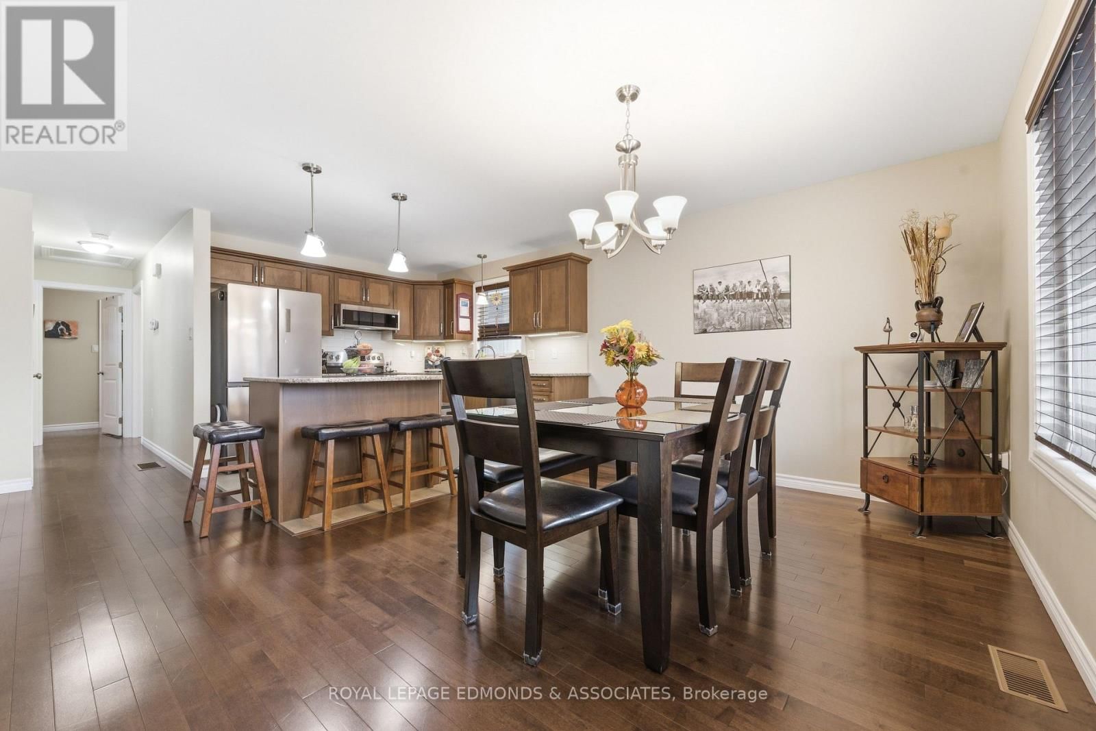 5 NILE STREET Image 12