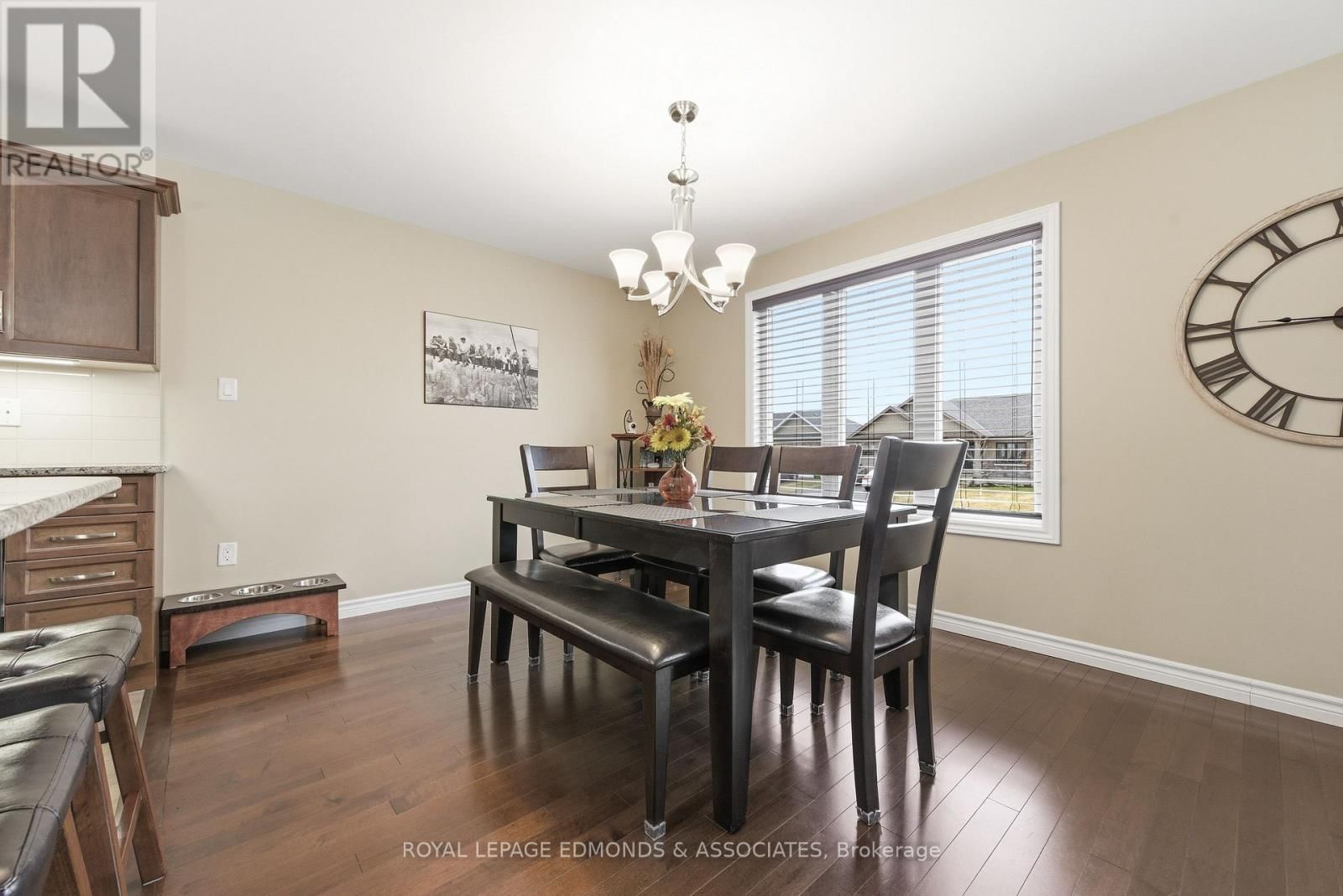 5 NILE STREET Image 13