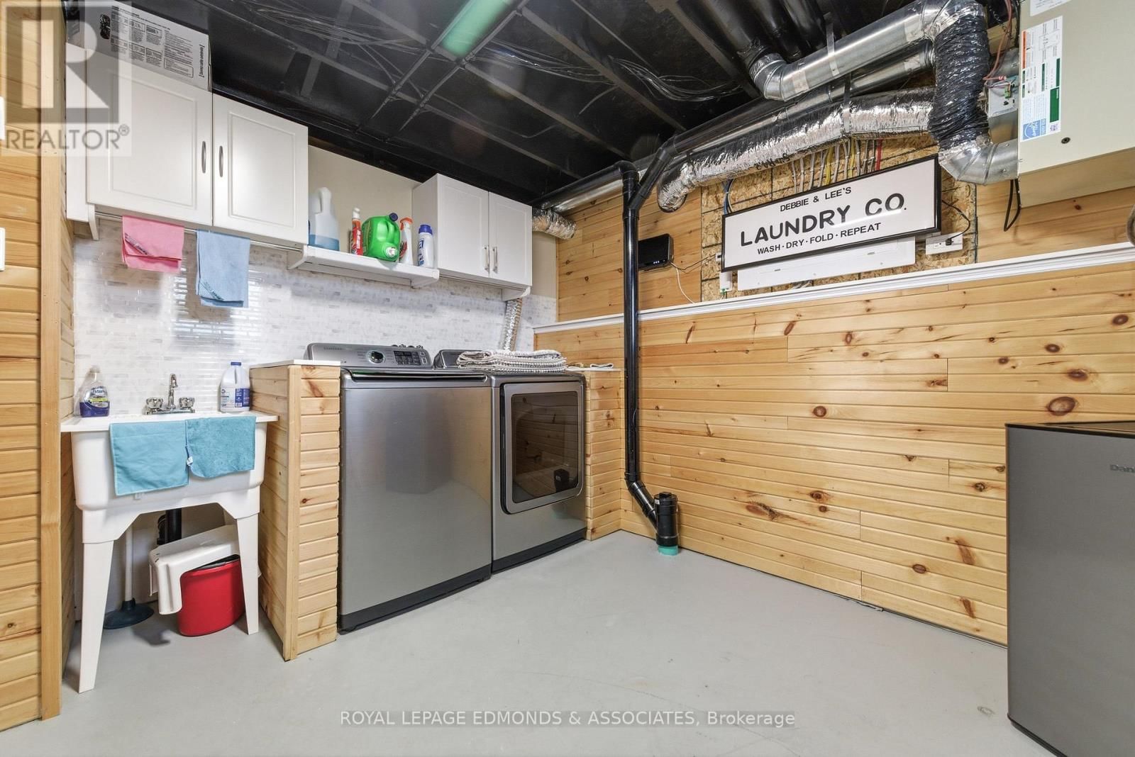 5 NILE STREET Image 42