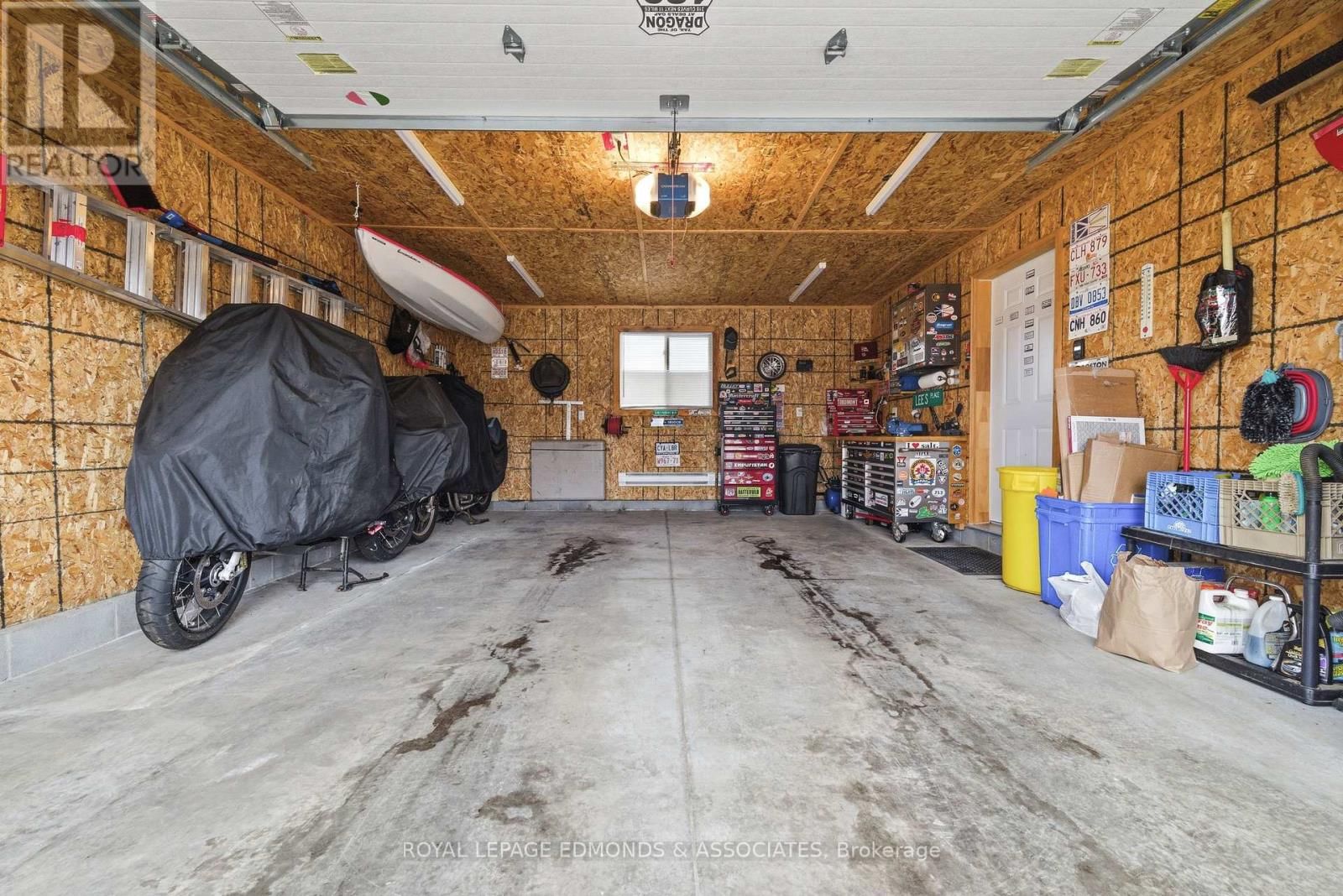 5 NILE STREET Image 44