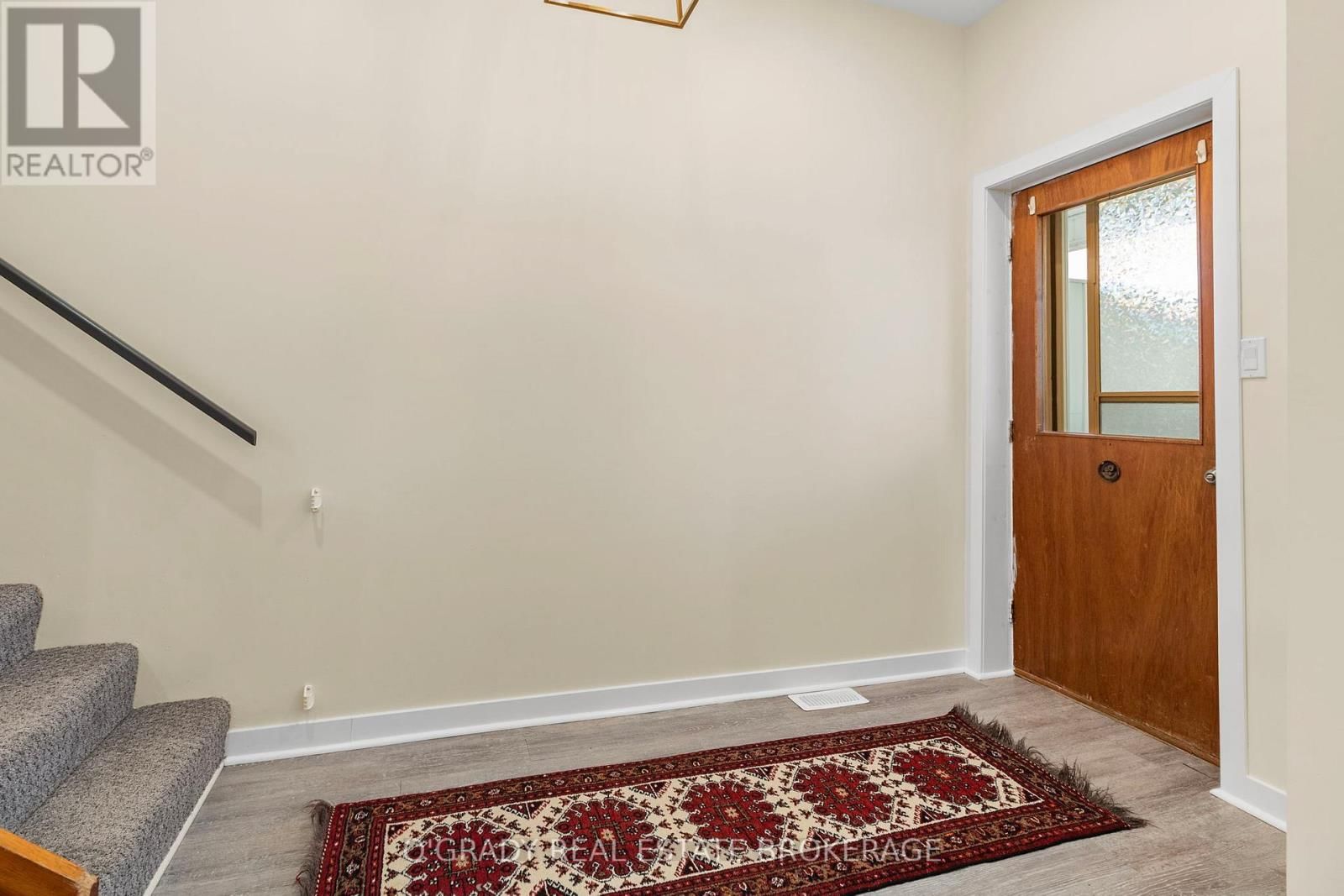 26 BROUSE DRIVE EAST Image 14