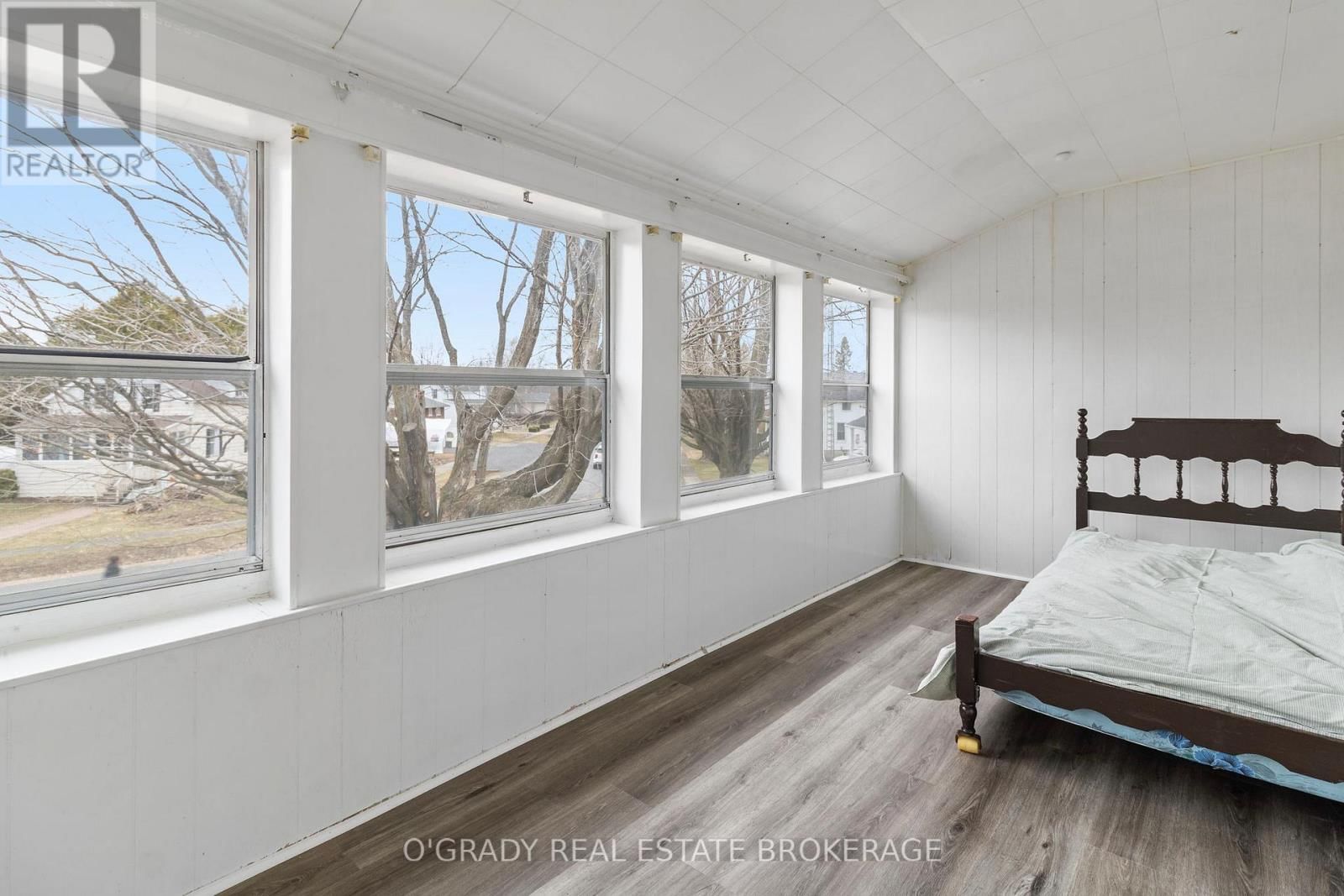 26 BROUSE DRIVE EAST Image 36