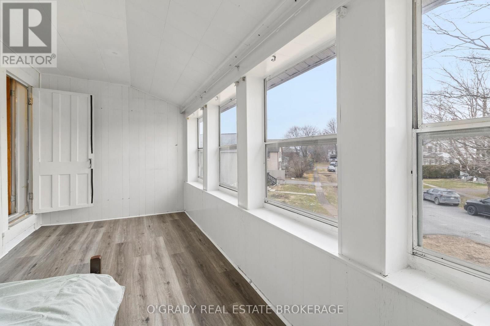 26 BROUSE DRIVE EAST Image 37