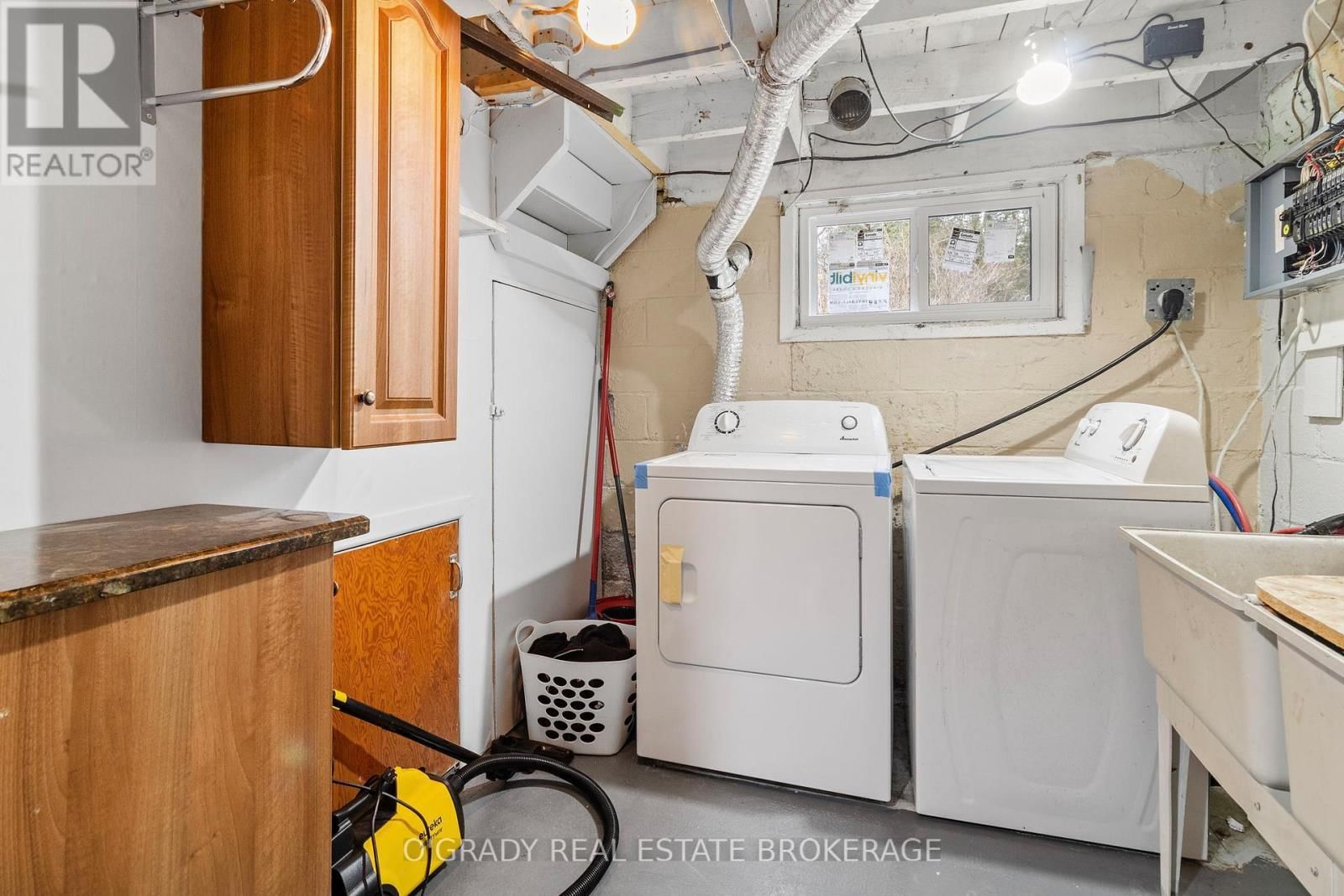 26 BROUSE DRIVE EAST Image 40