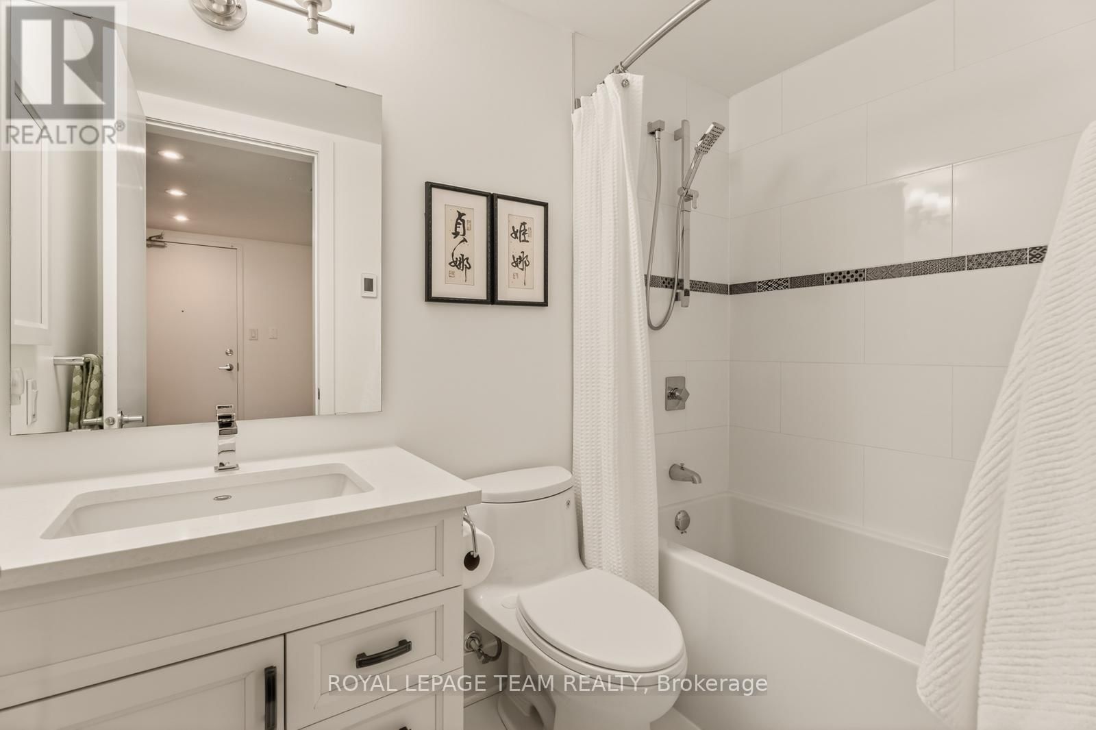 503 - 131 HOLLAND AVENUE Image 10