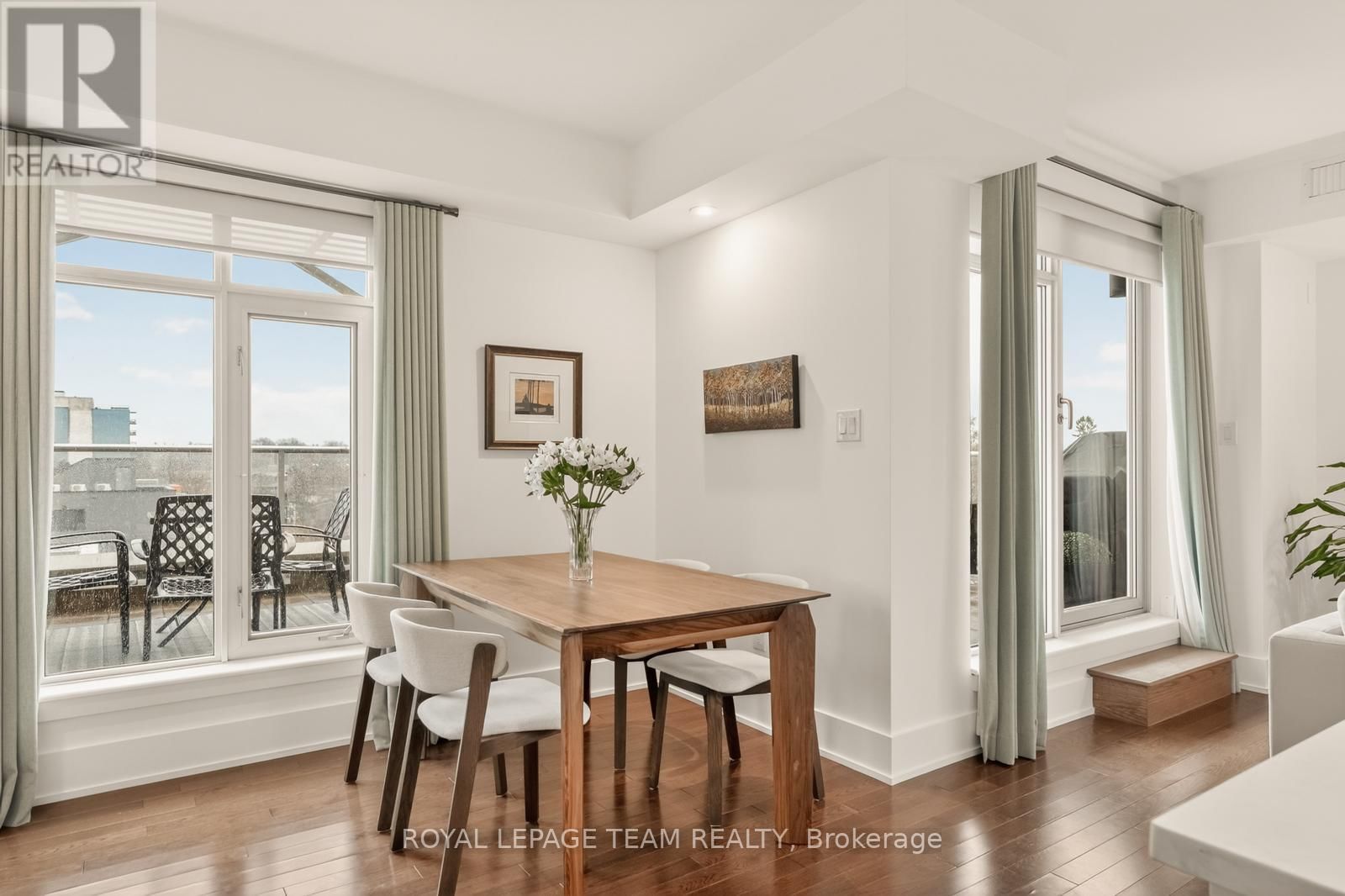 503 - 131 HOLLAND AVENUE Image 13