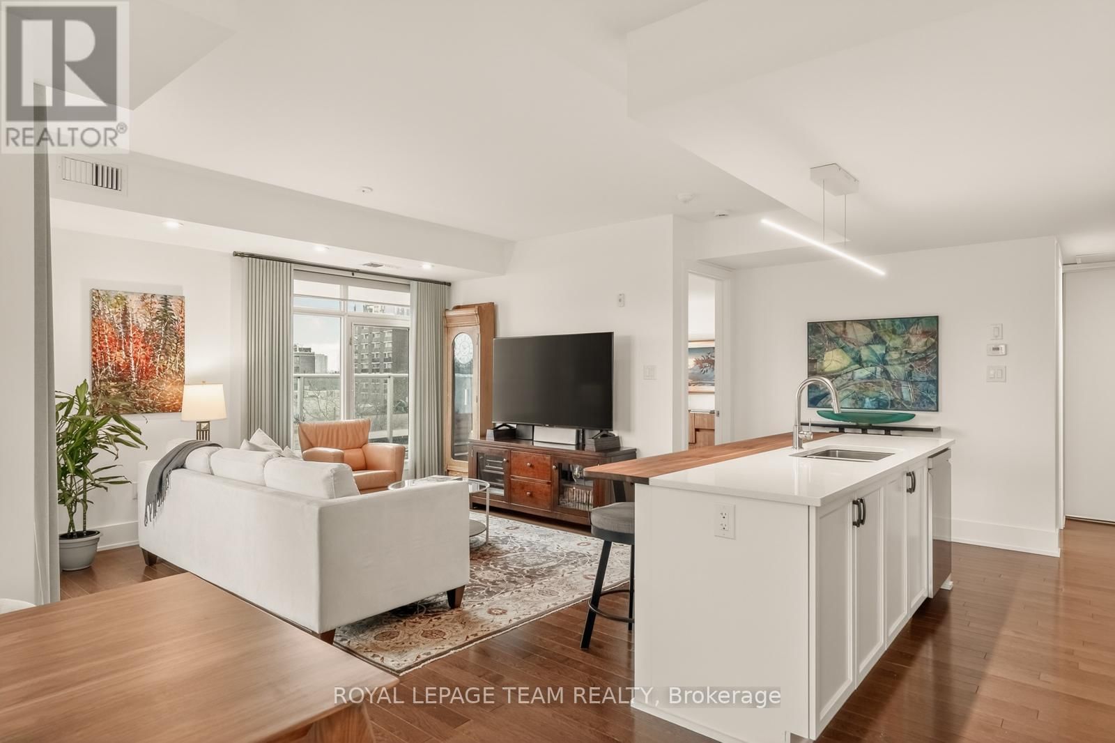 503 - 131 HOLLAND AVENUE Image 18