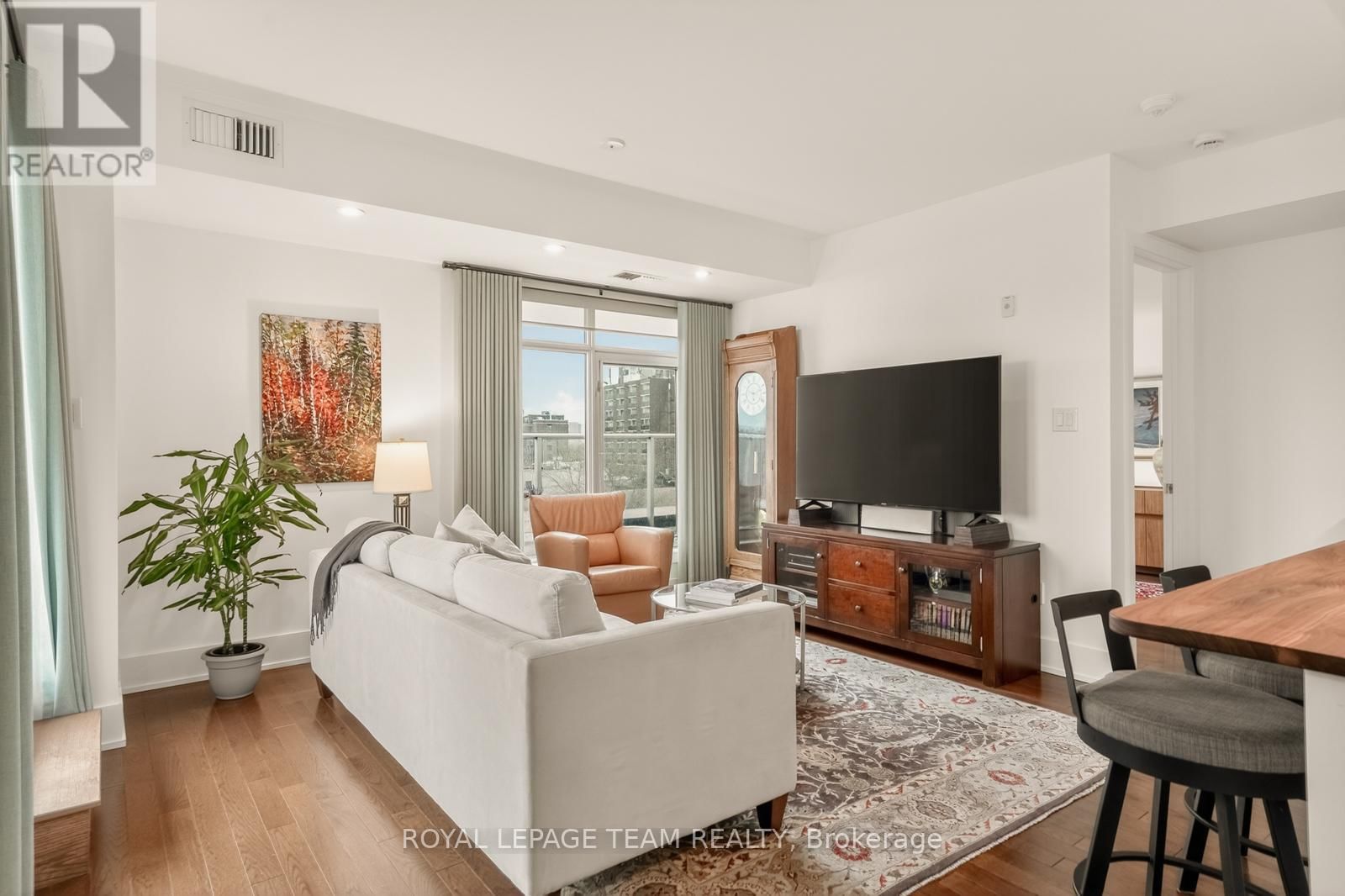 503 - 131 HOLLAND AVENUE Image 19