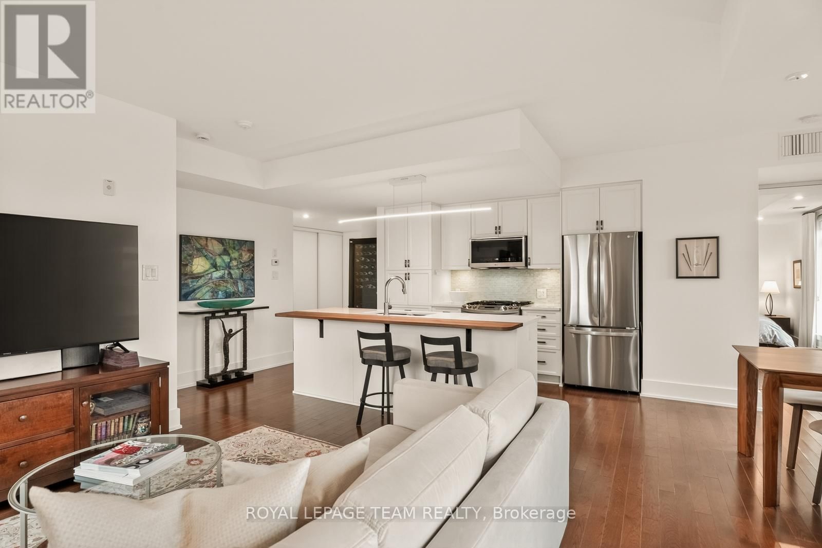 503 - 131 HOLLAND AVENUE Image 20