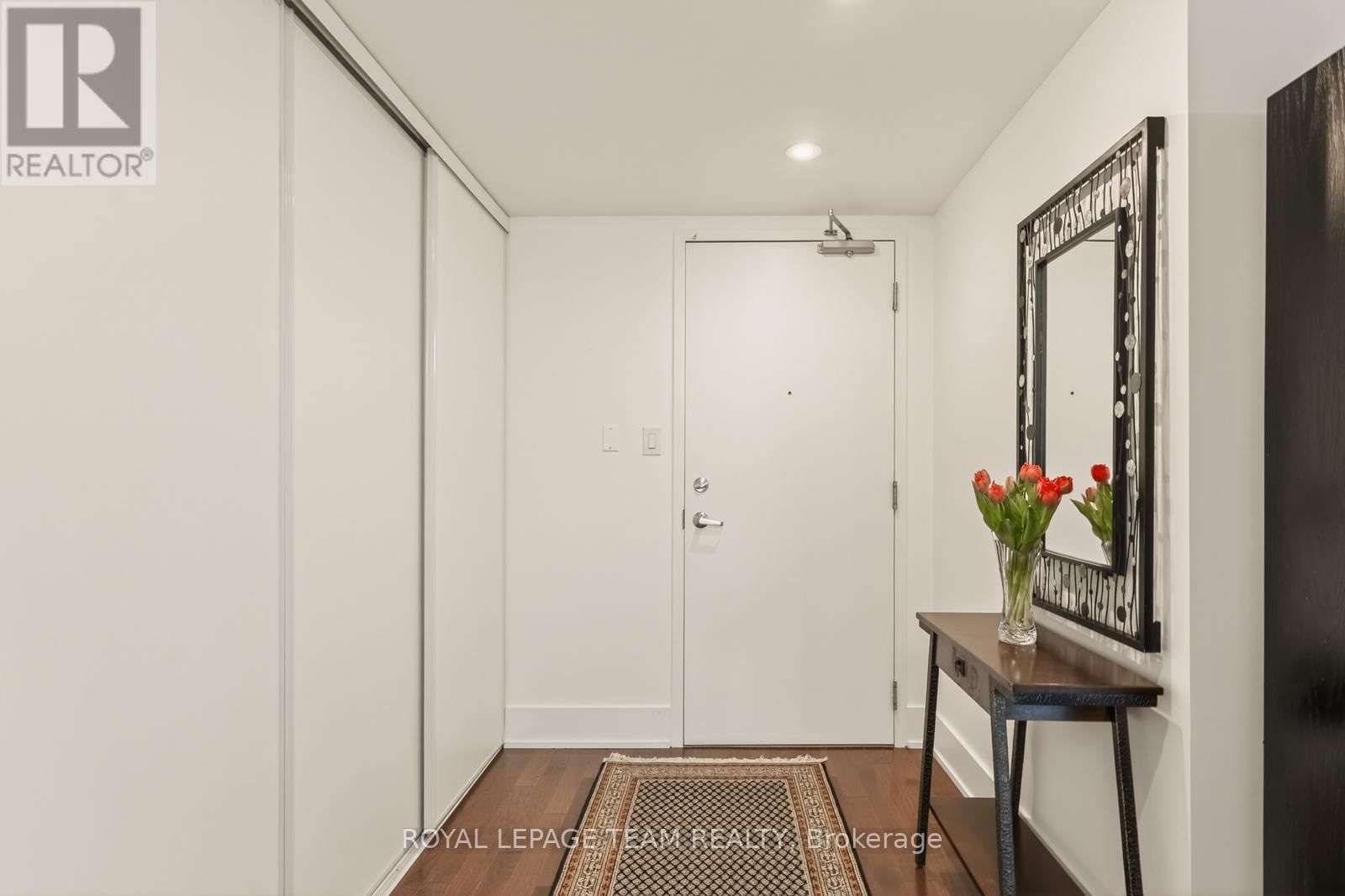 503 - 131 HOLLAND AVENUE Image 32